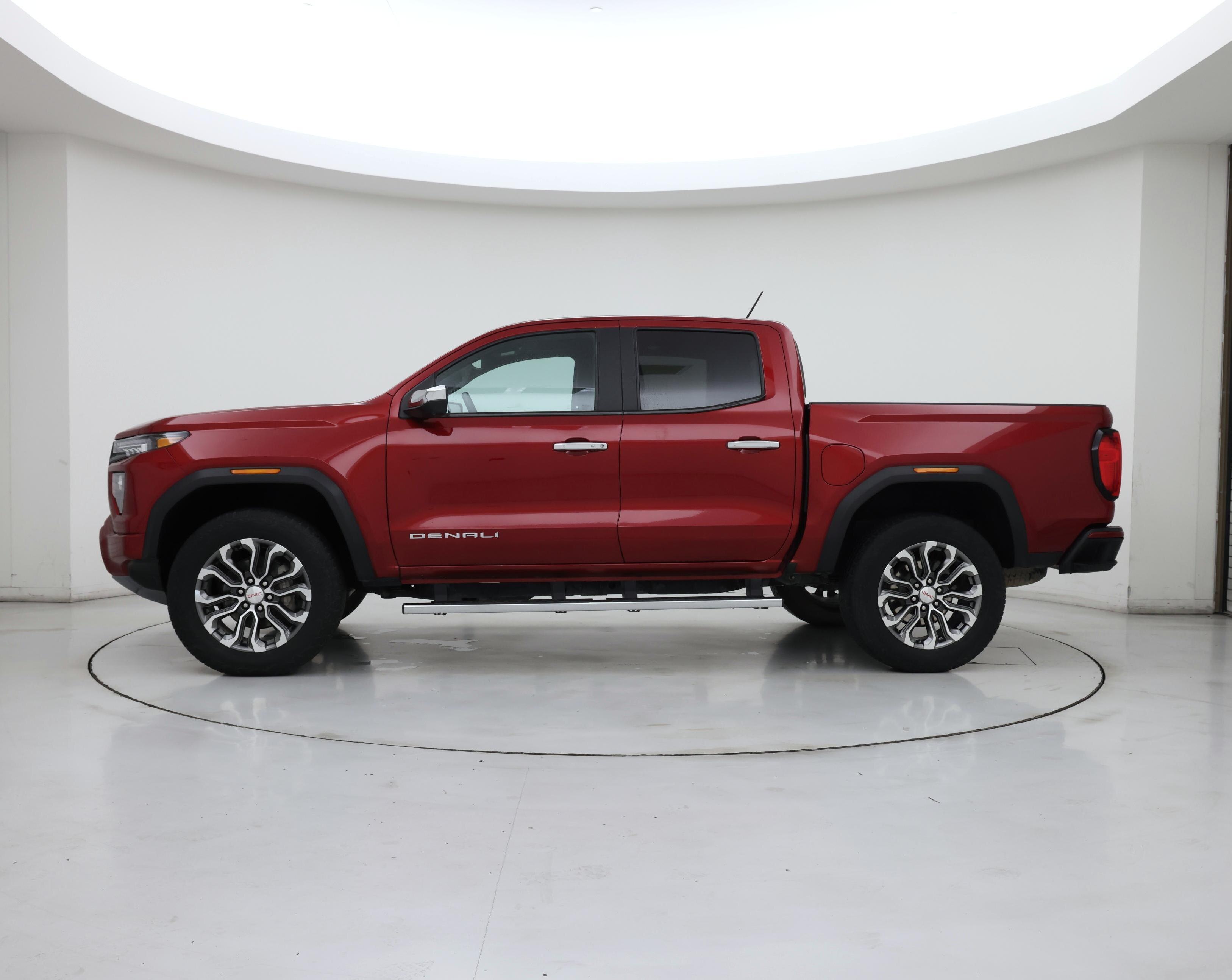 Thumbnail: 2023 GMC Canyon - 3