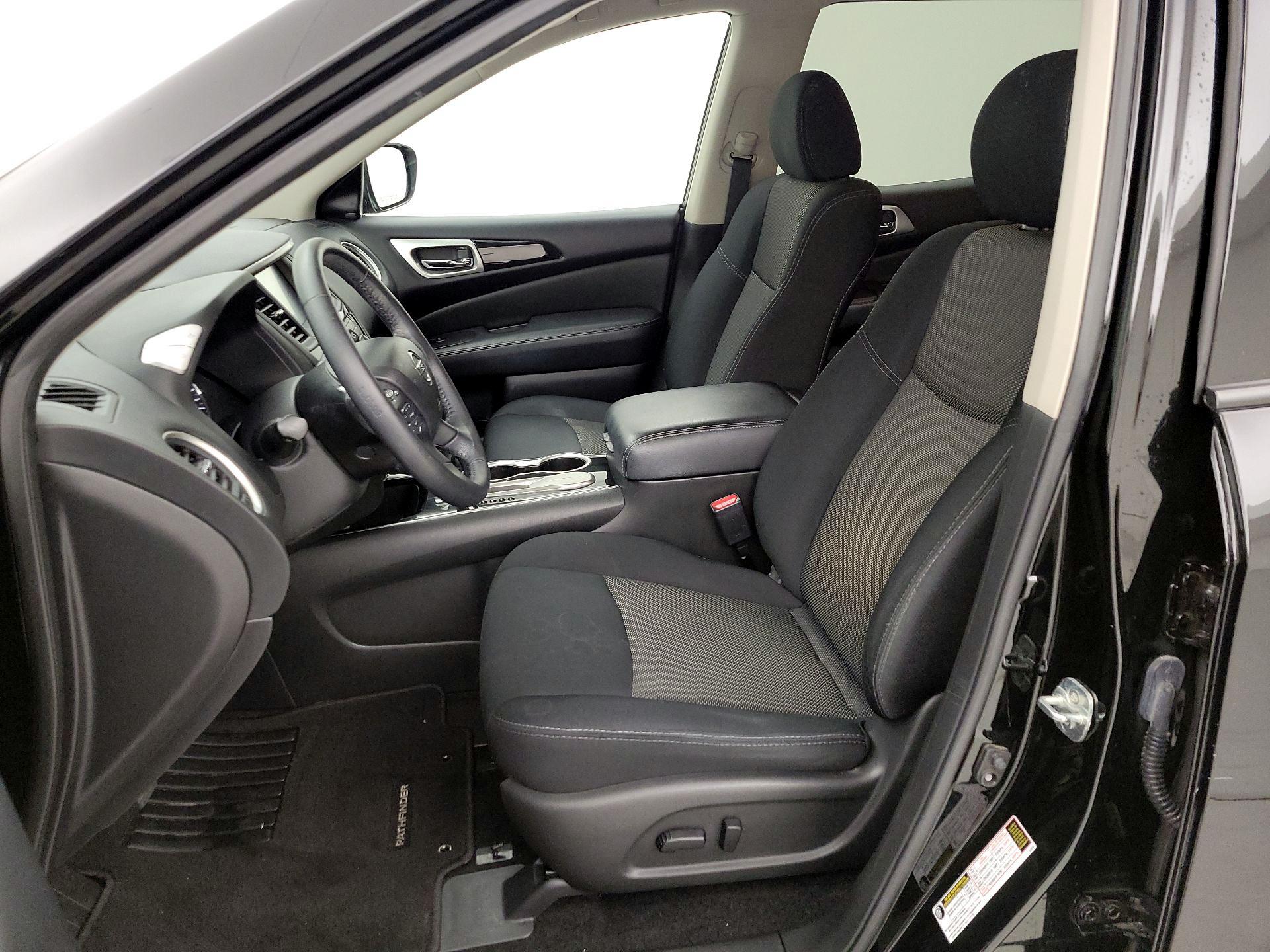 Thumbnail: 2019 Nissan Pathfinder - 11