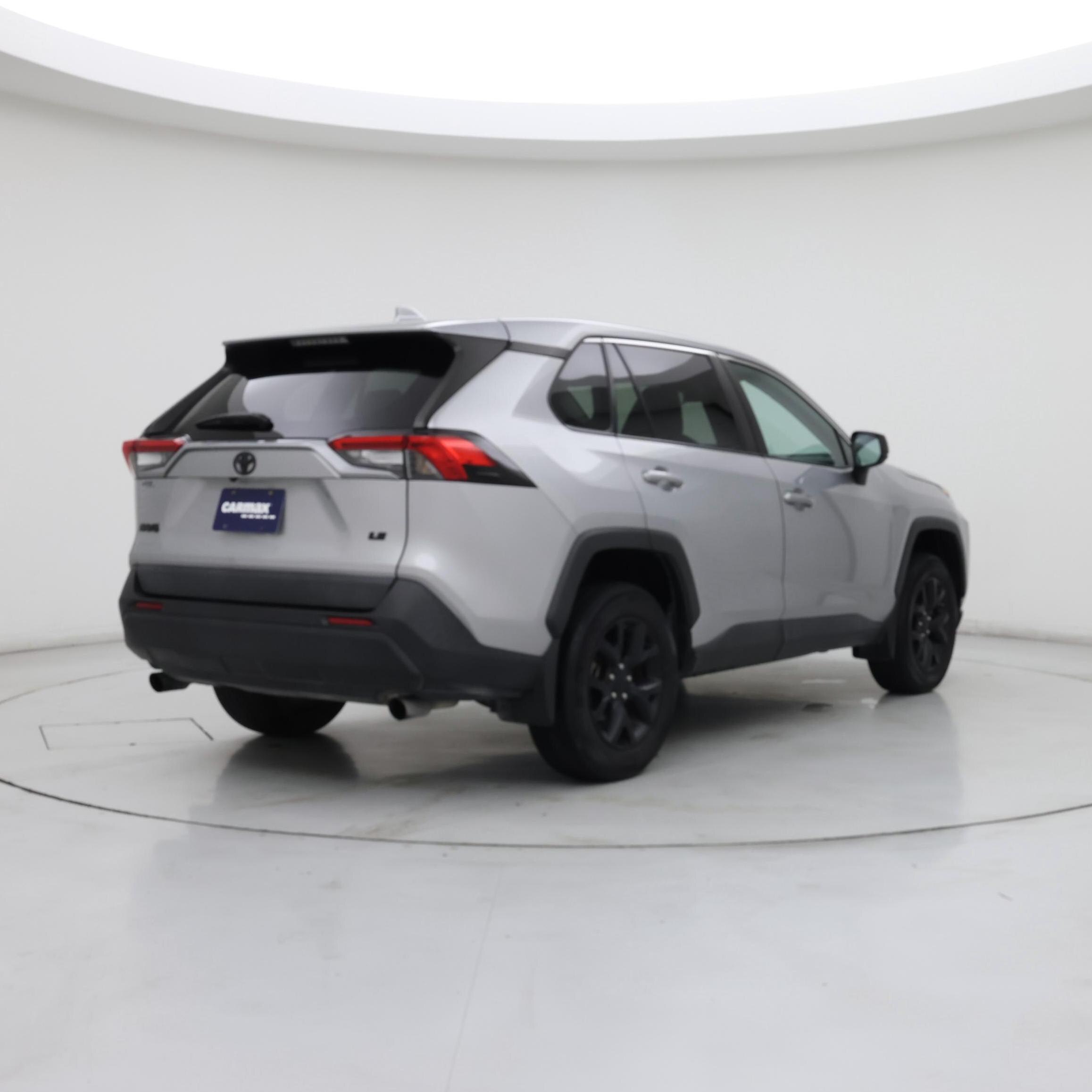 Thumbnail: 2022 Toyota RAV4 - 8