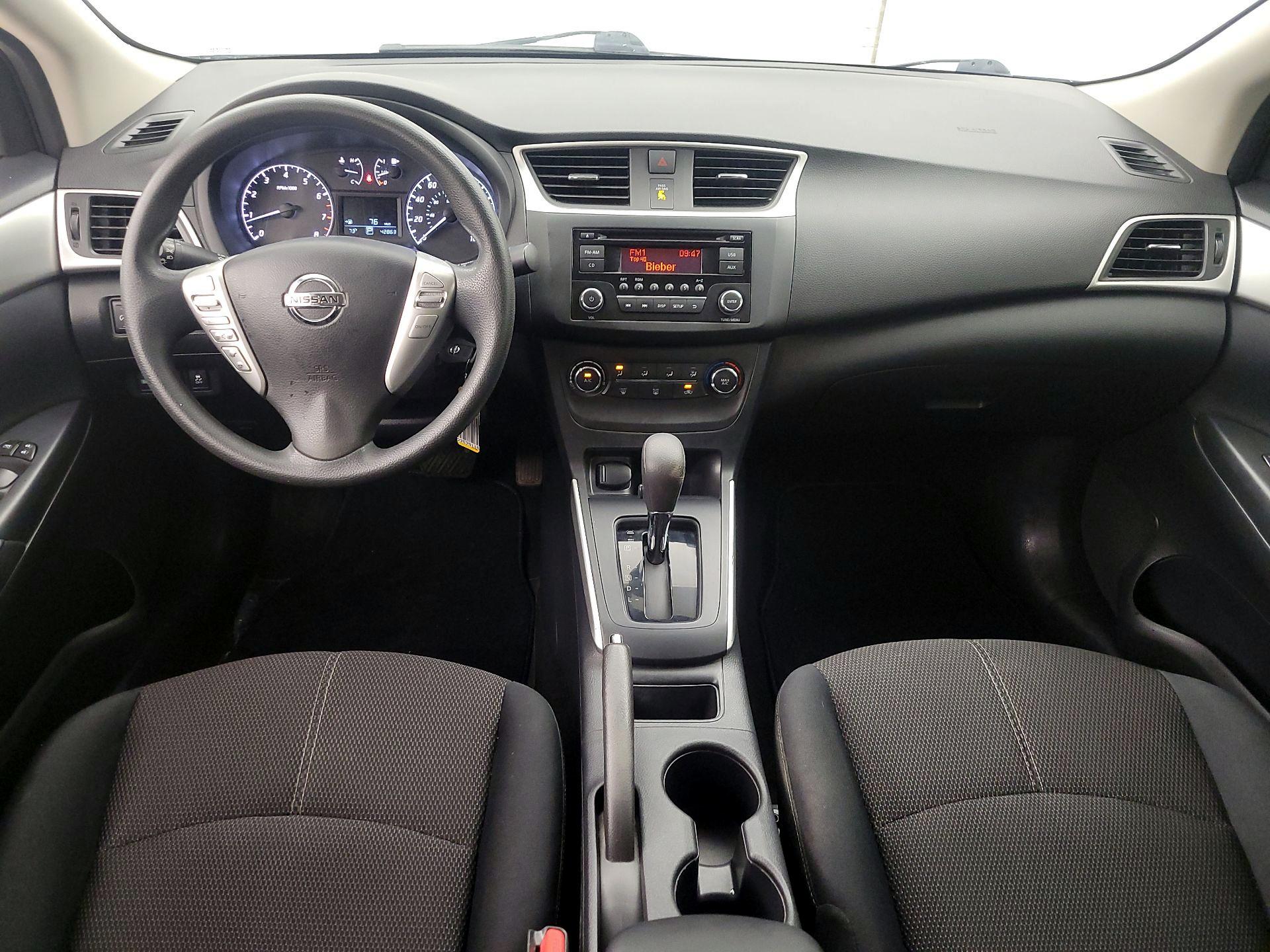Thumbnail: 2017 Nissan Sentra - 9