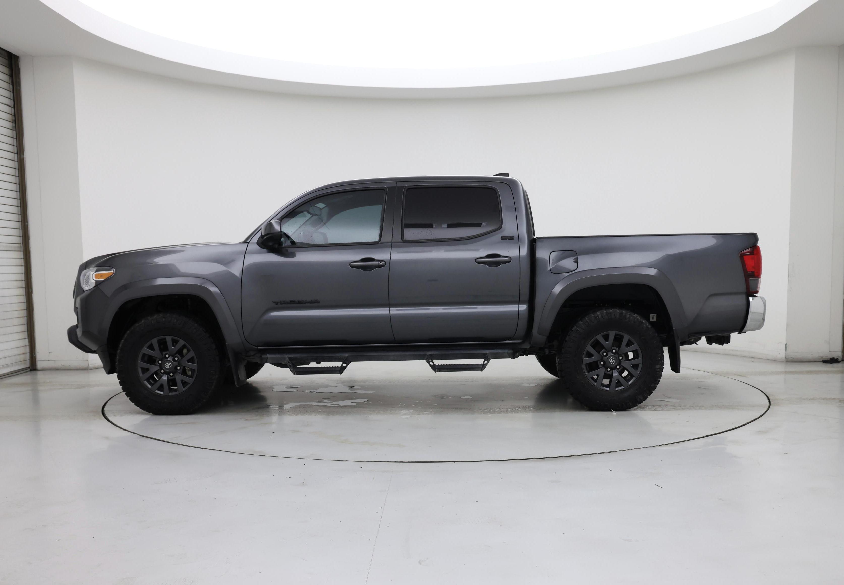 Thumbnail: 2023 Toyota Tacoma - 3