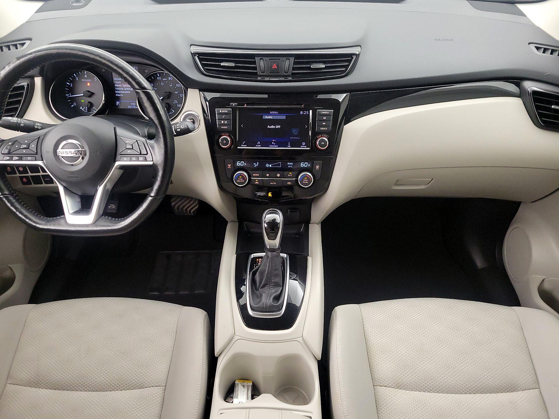 Thumbnail: 2020 Nissan Rogue - 9