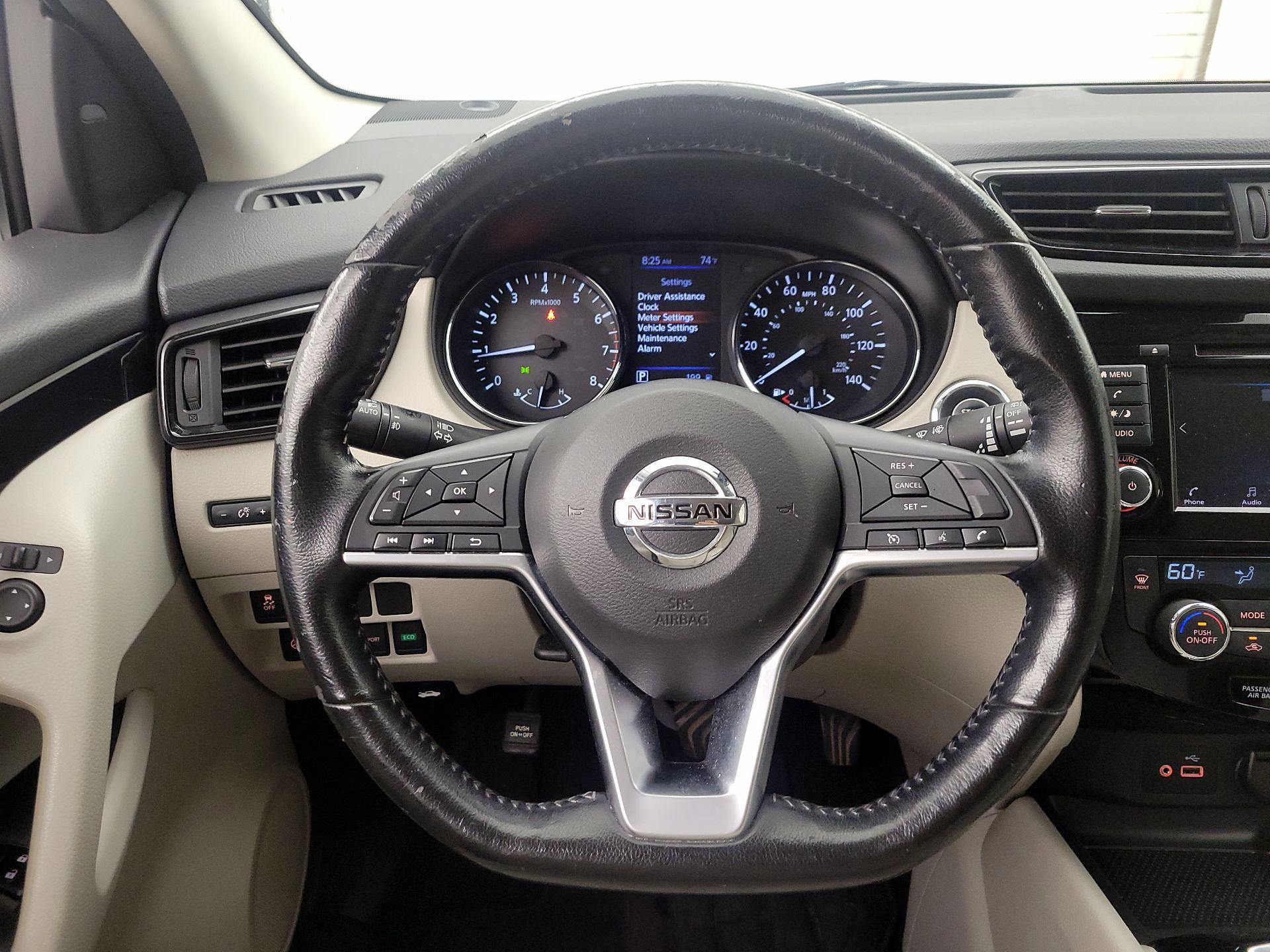 Thumbnail: 2020 Nissan Rogue - 10