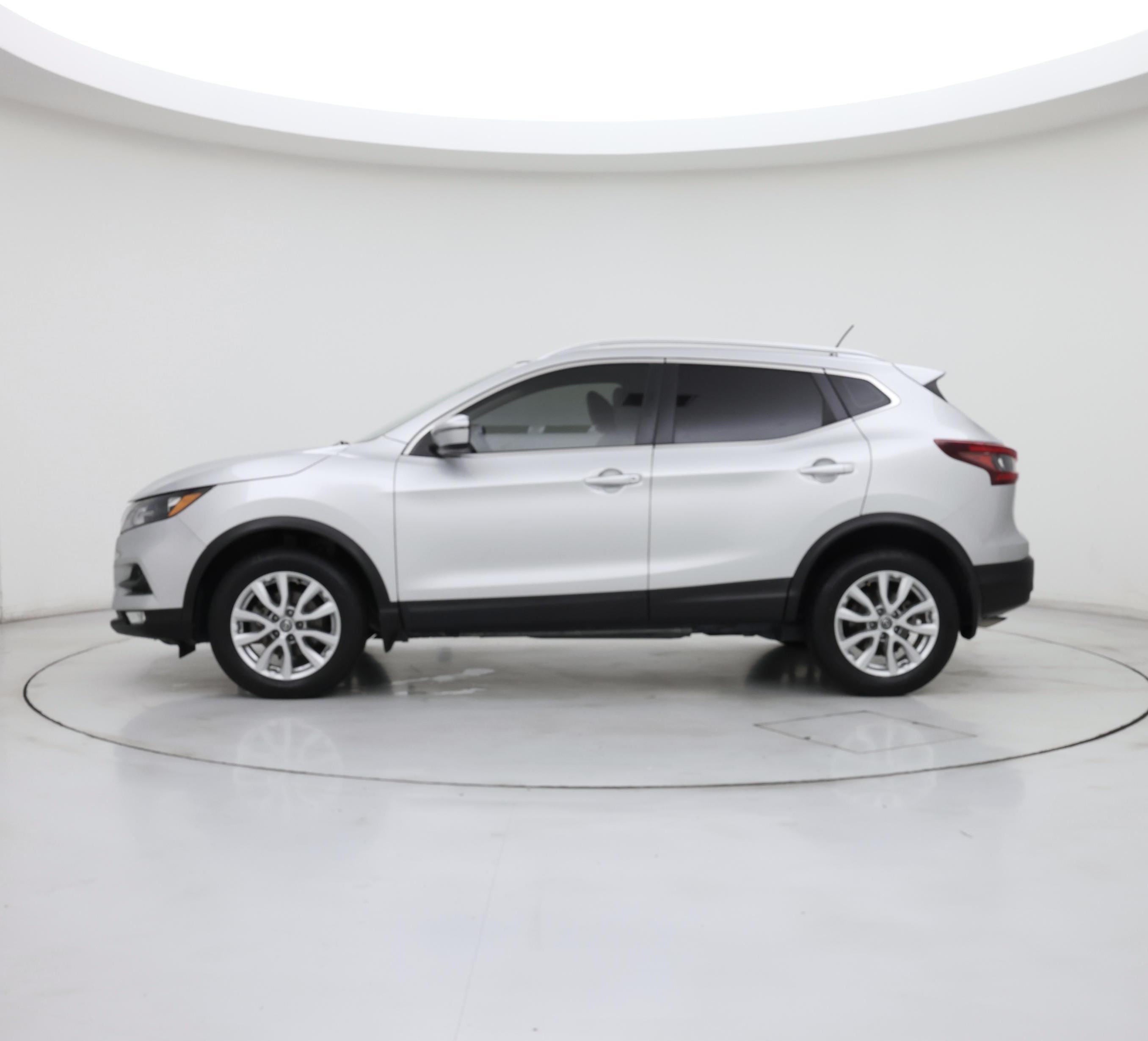 Thumbnail: 2020 Nissan Rogue - 3