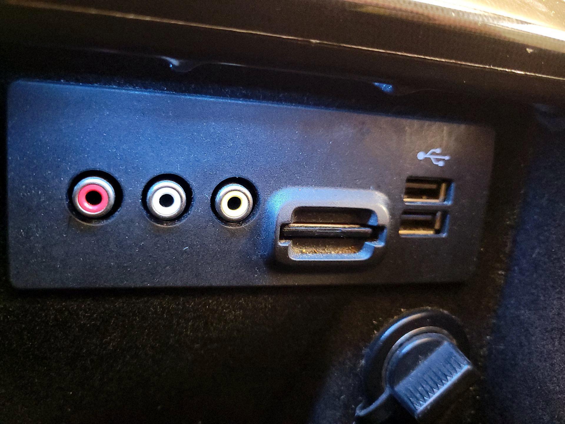 Thumbnail: 2015 Ford Taurus - 18