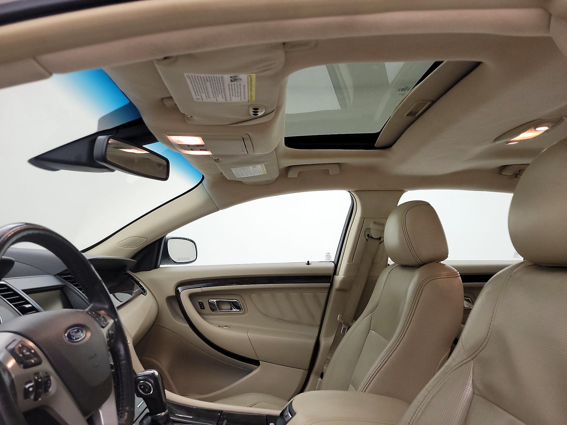 Thumbnail: 2015 Ford Taurus - 19