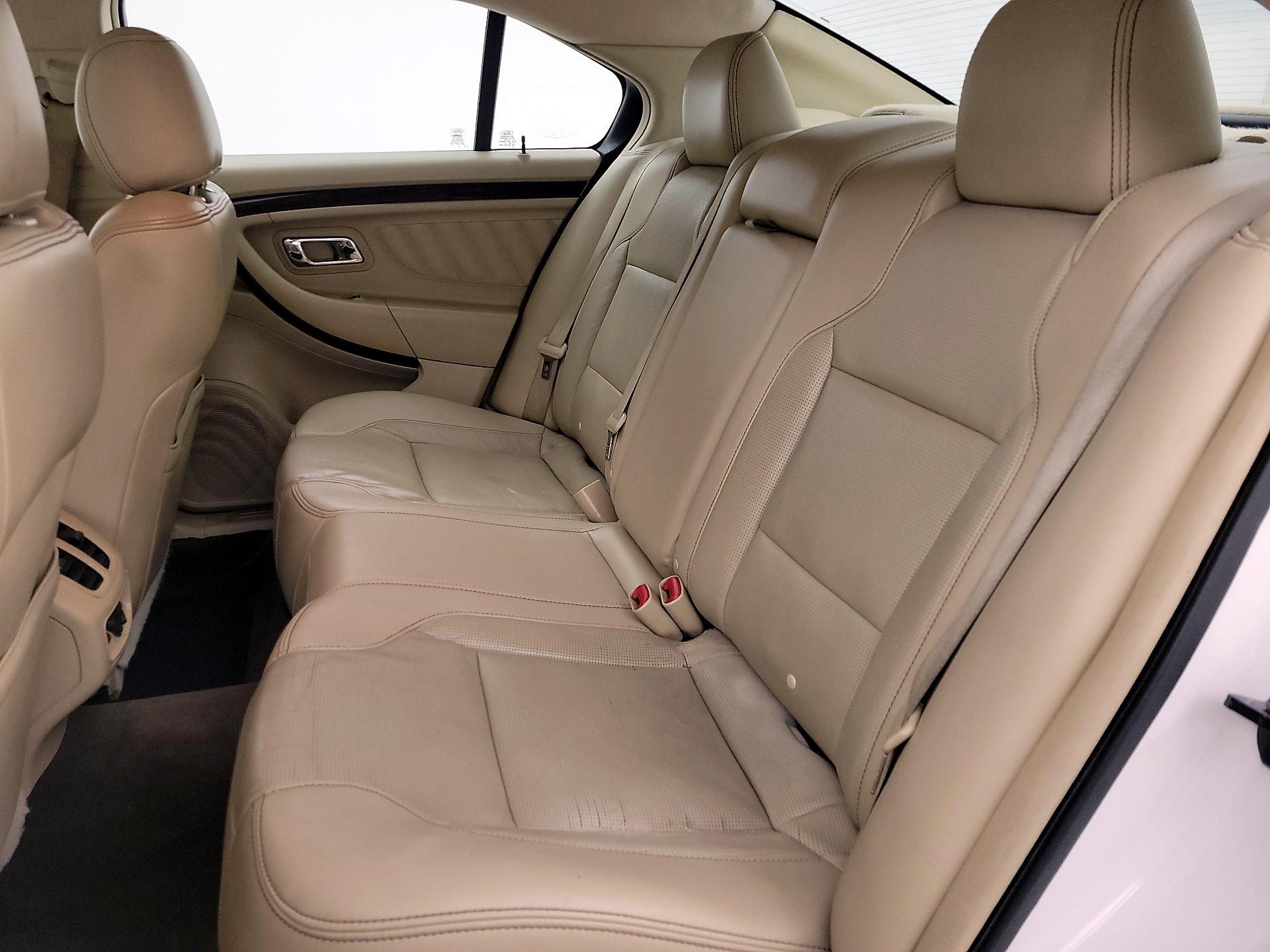 Thumbnail: 2015 Ford Taurus - 20