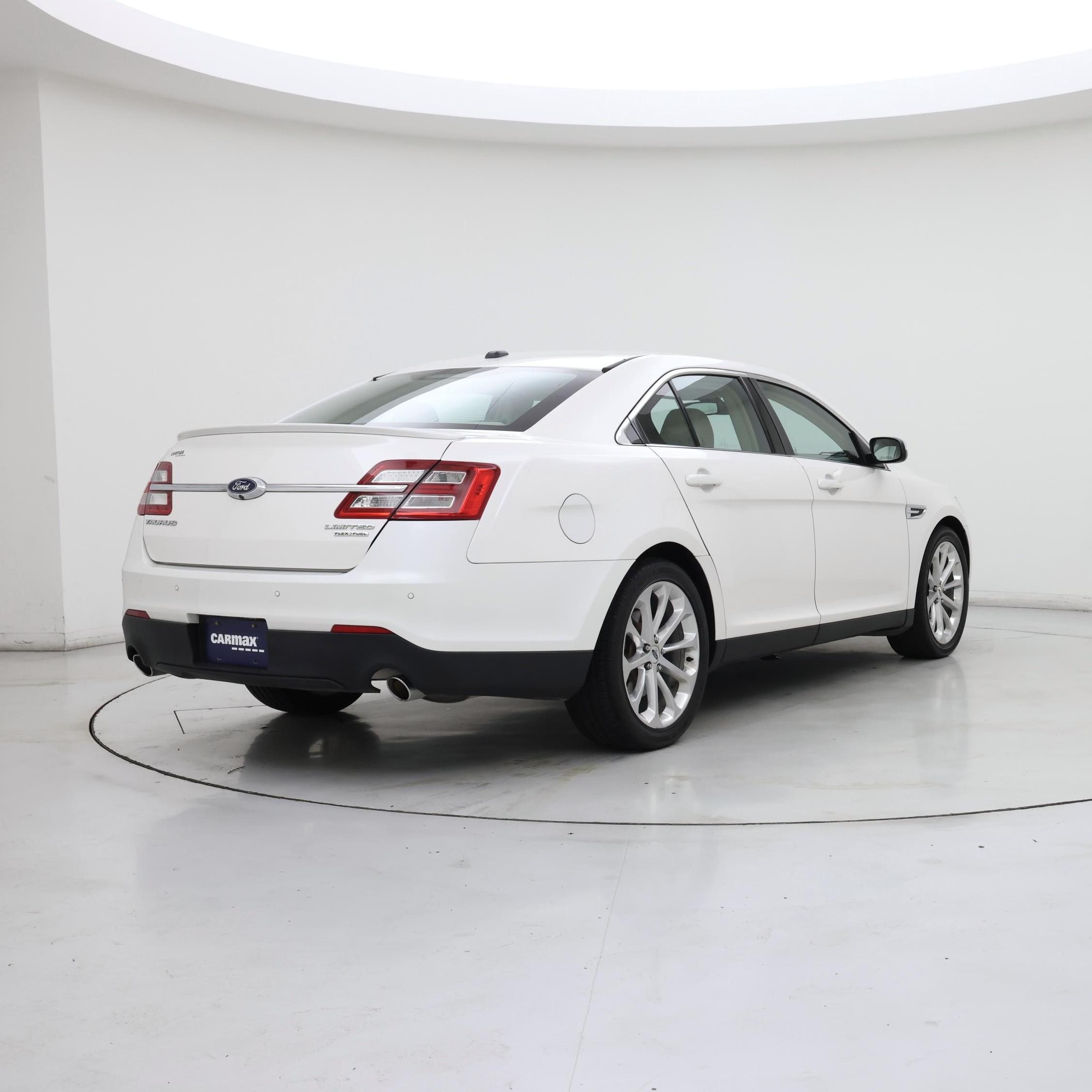 Thumbnail: 2015 Ford Taurus - 8