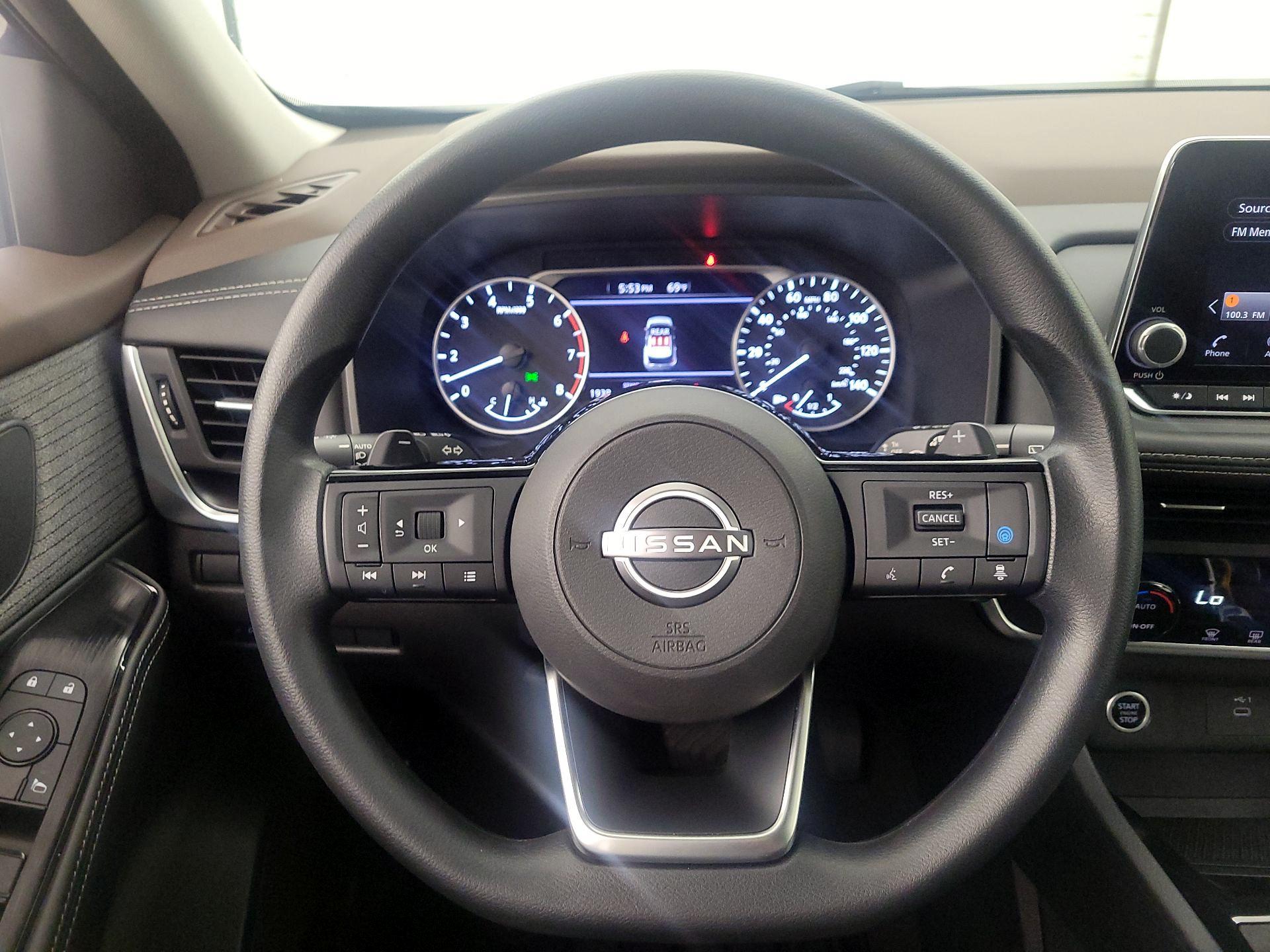 Thumbnail: 2023 Nissan Rogue - 10