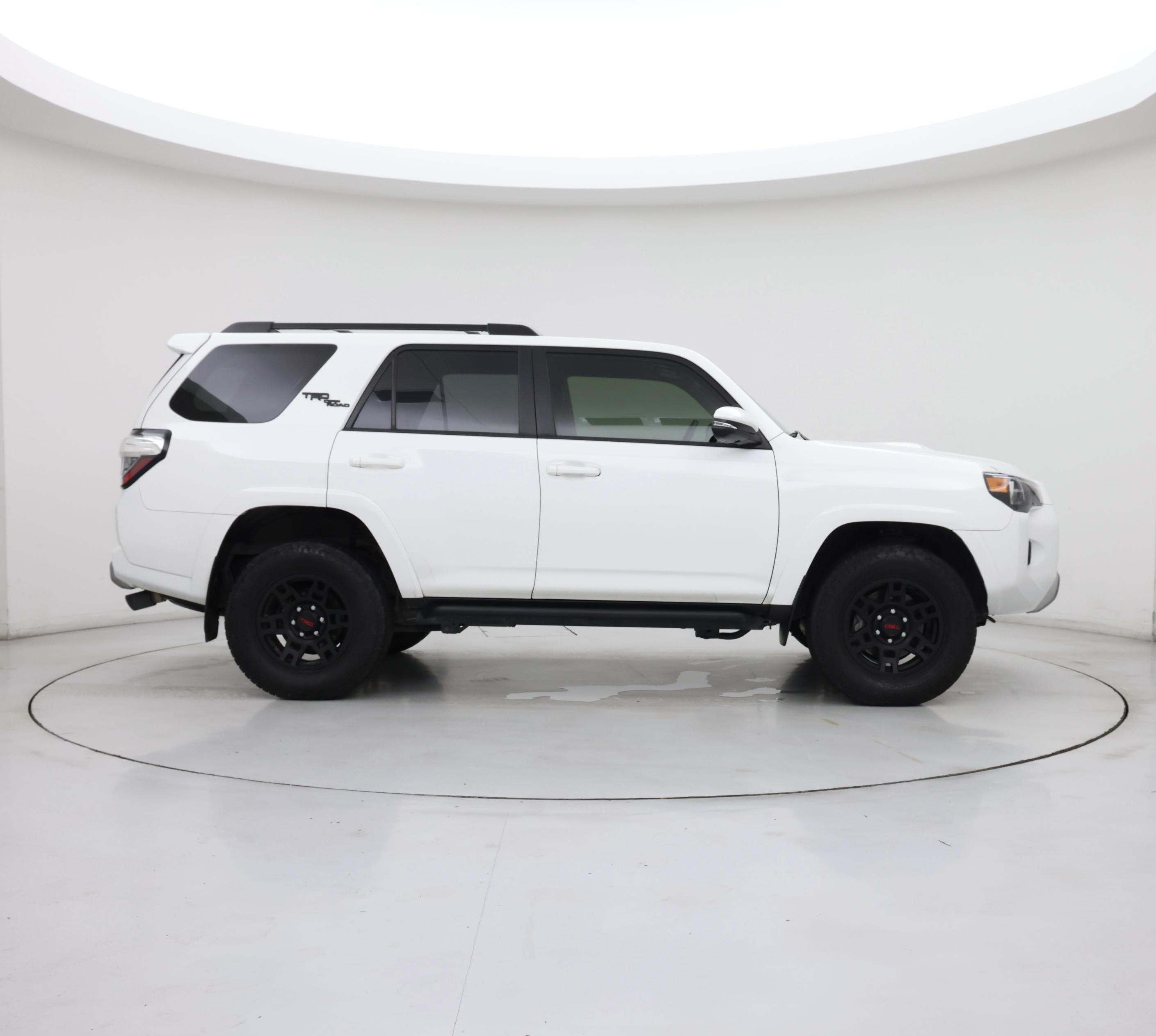 Thumbnail: 2023 Toyota 4Runner - 7
