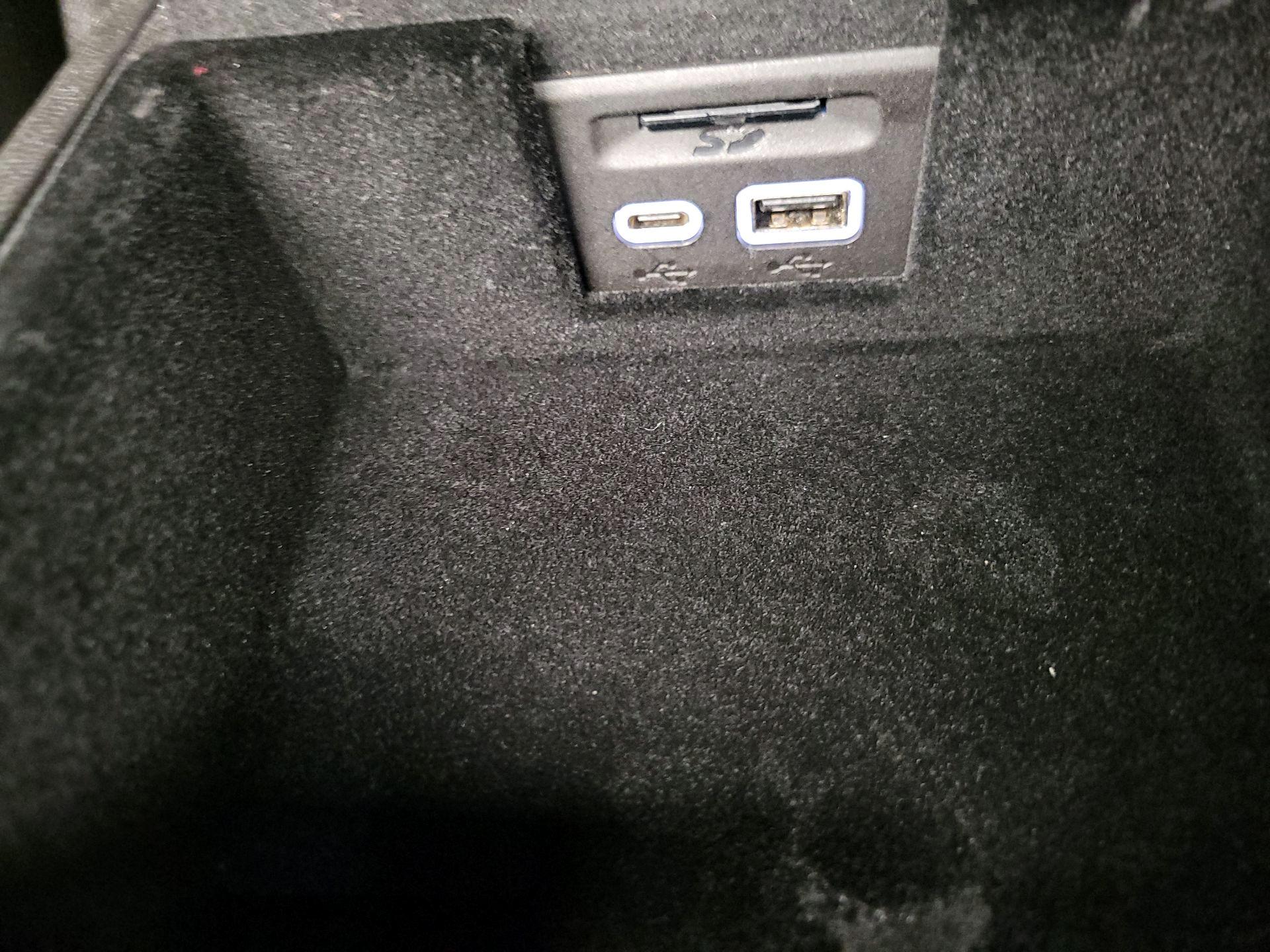 Thumbnail: 2020 Cadillac XT6 - 19