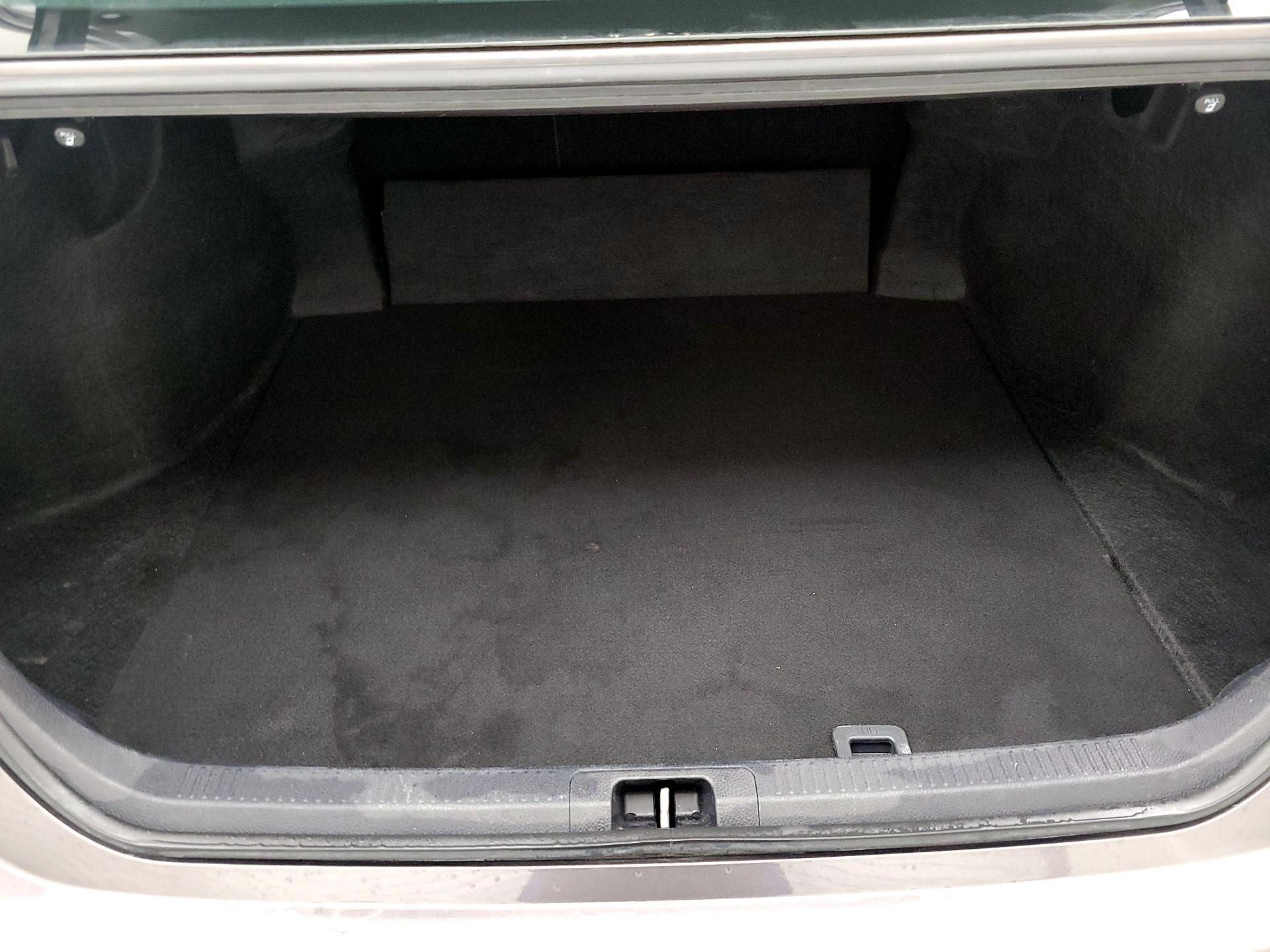 Thumbnail: 2019 Toyota Camry - 20