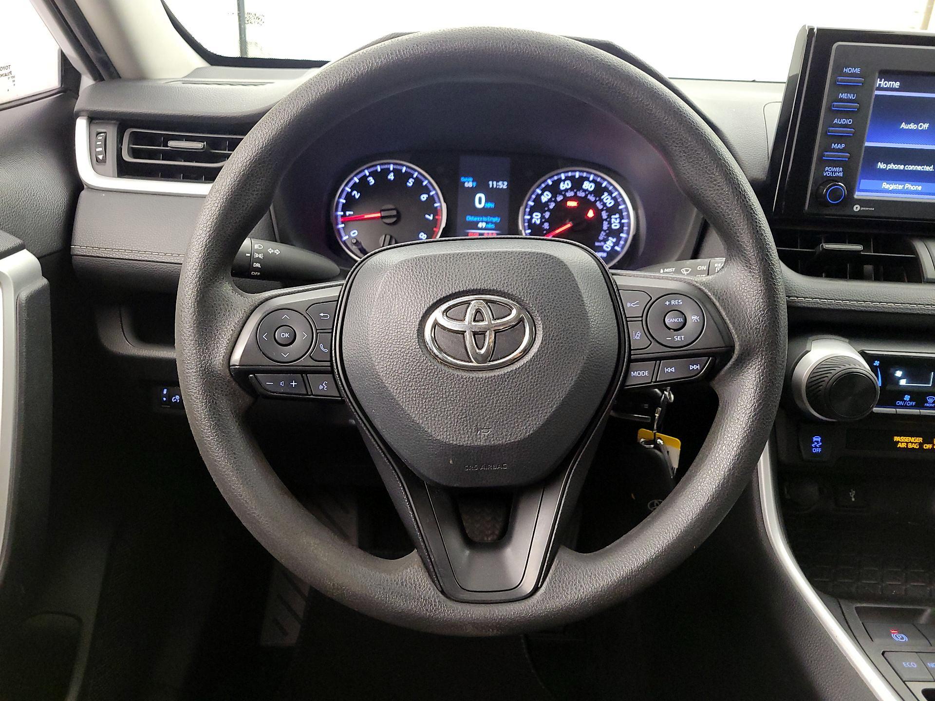 Thumbnail: 2022 Toyota RAV4 - 10