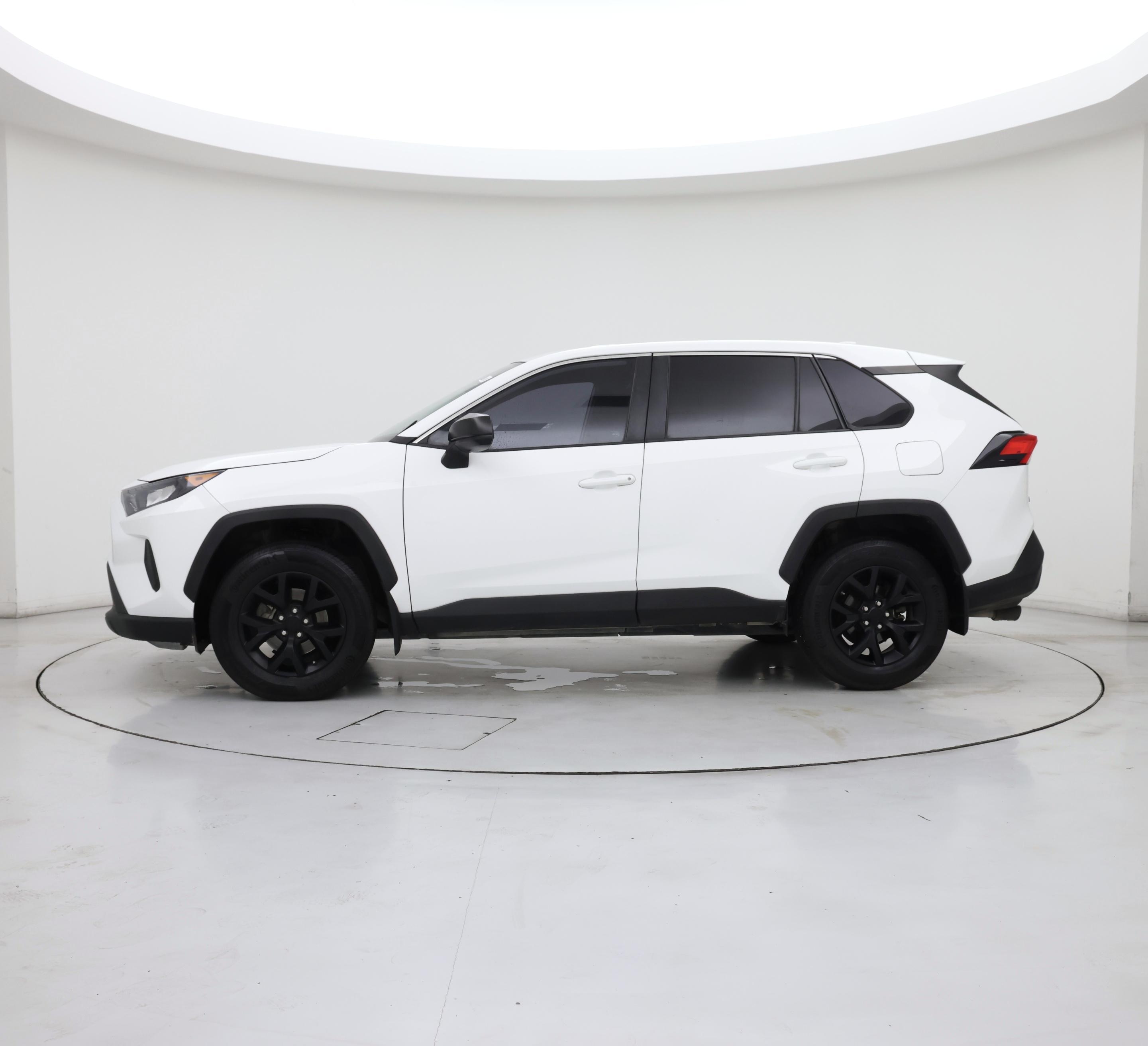 Thumbnail: 2022 Toyota RAV4 - 3