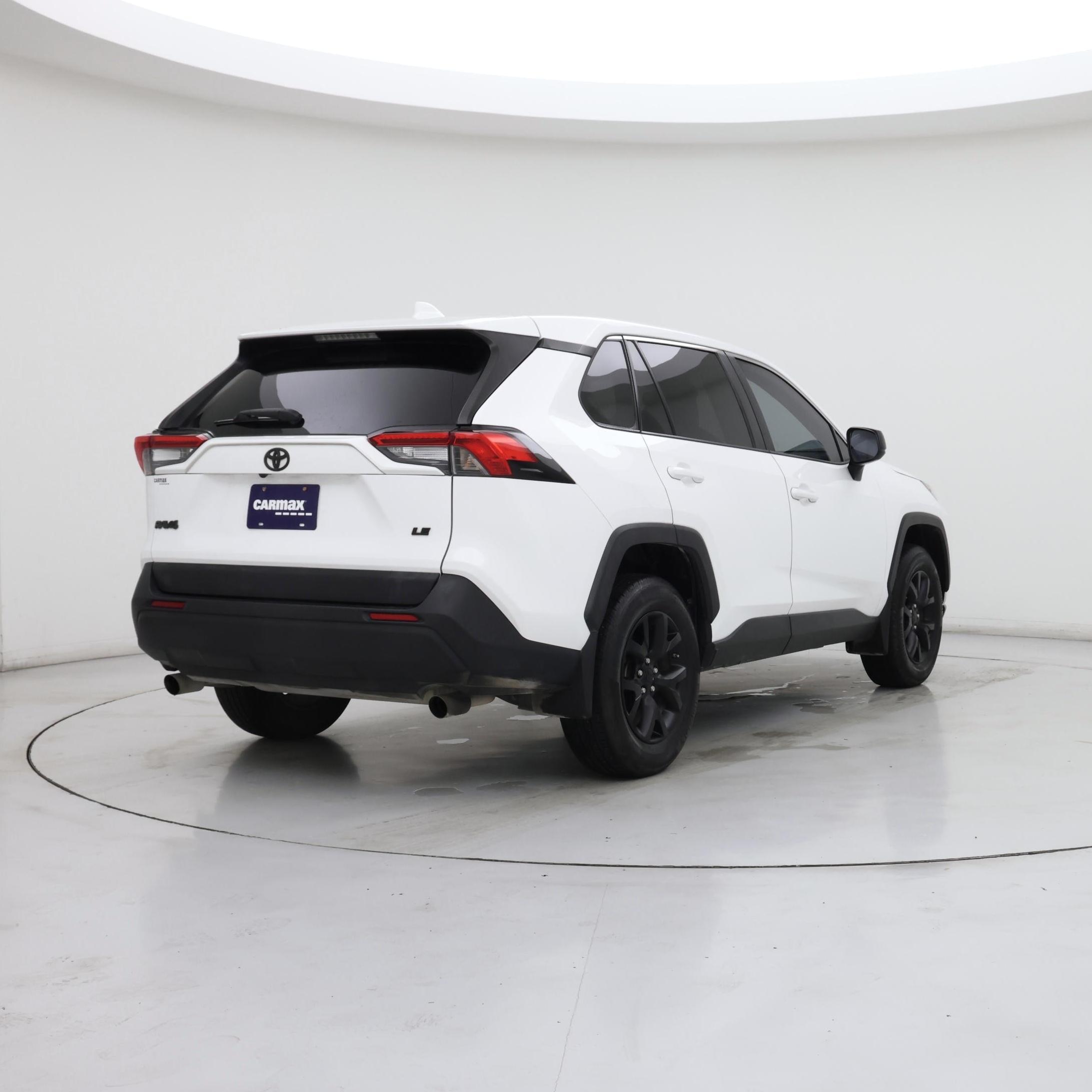 Thumbnail: 2022 Toyota RAV4 - 8