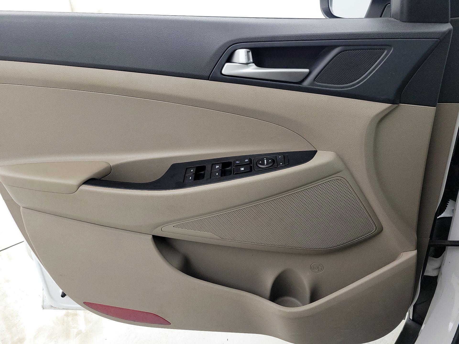 Thumbnail: 2021 Hyundai Tucson - 12