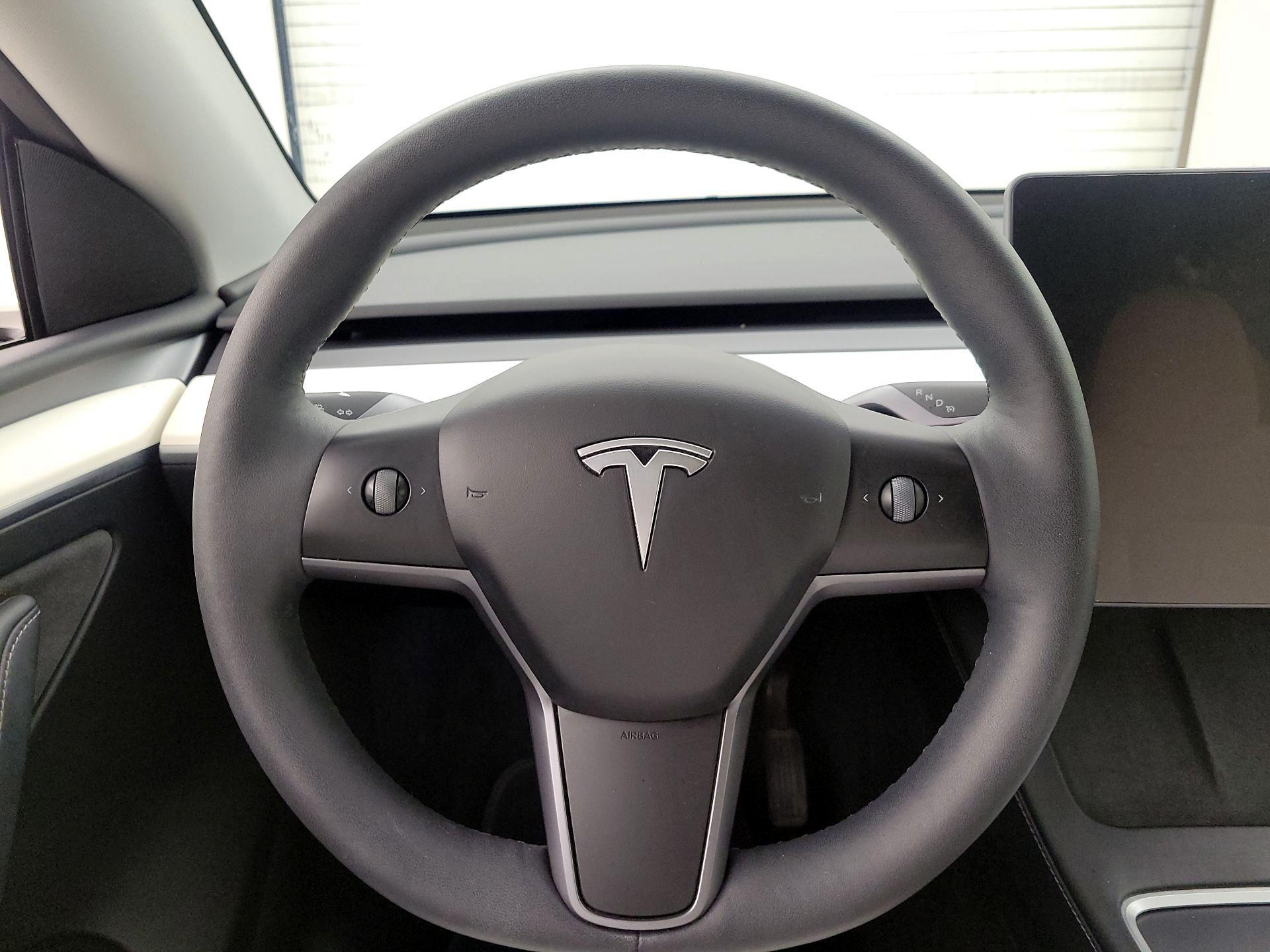 Thumbnail: 2024 Tesla Model Y - 10