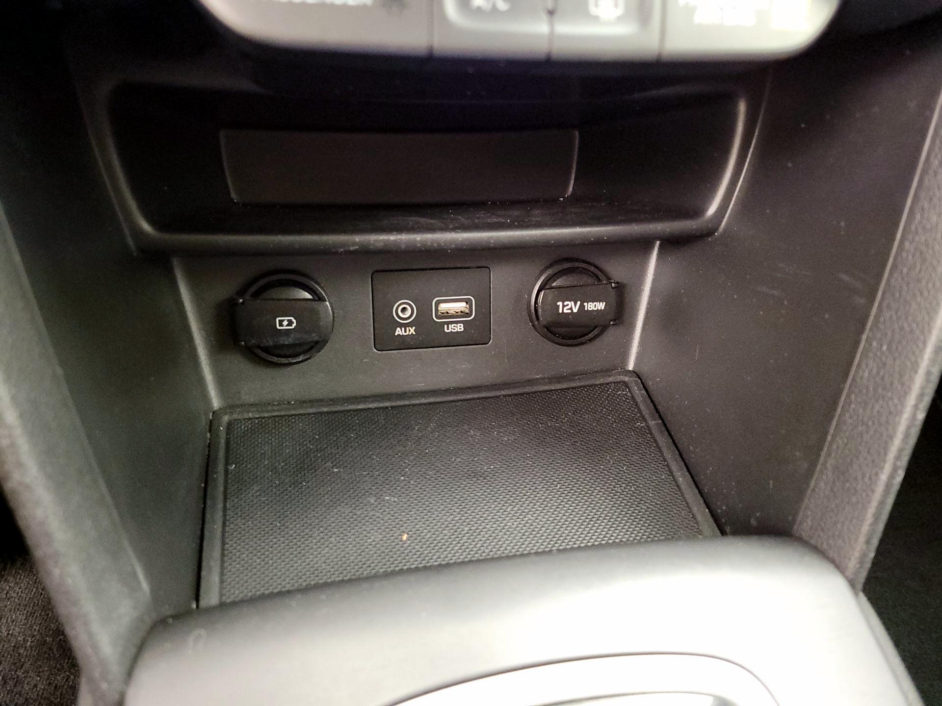 Thumbnail: 2020 Hyundai Kona - 18