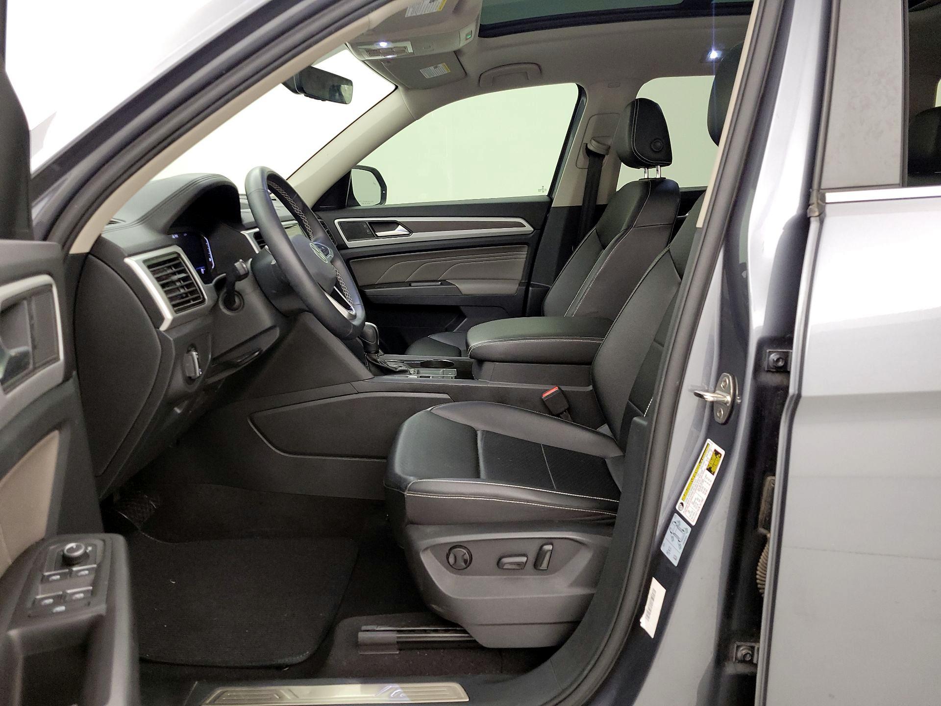 Thumbnail: 2022 Volkswagen Atlas - 11