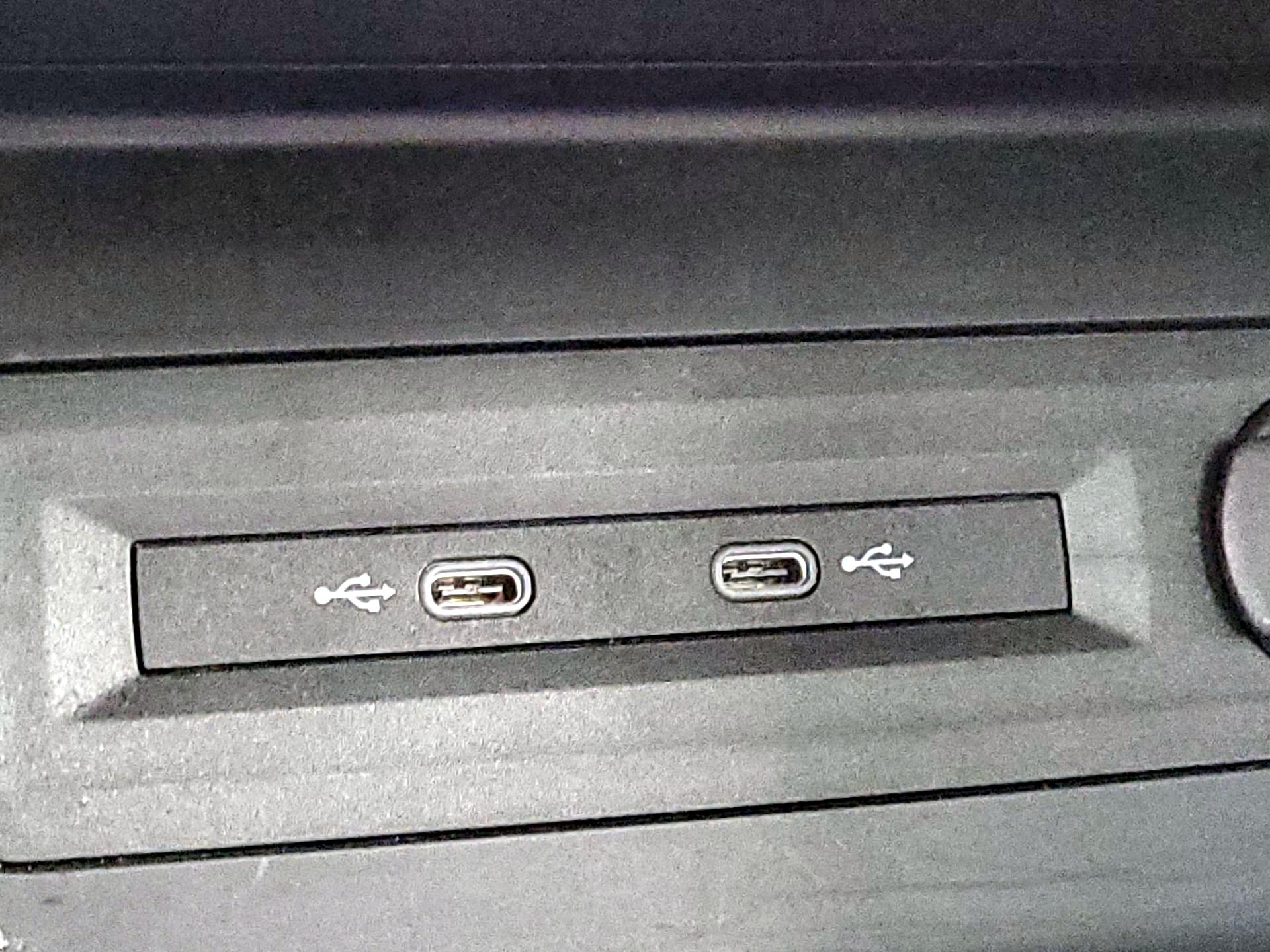 Thumbnail: 2022 Volkswagen Atlas - 18