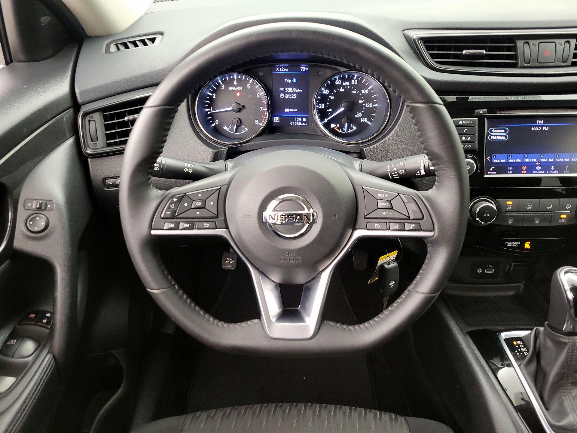 Thumbnail: 2018 Nissan Rogue - 10