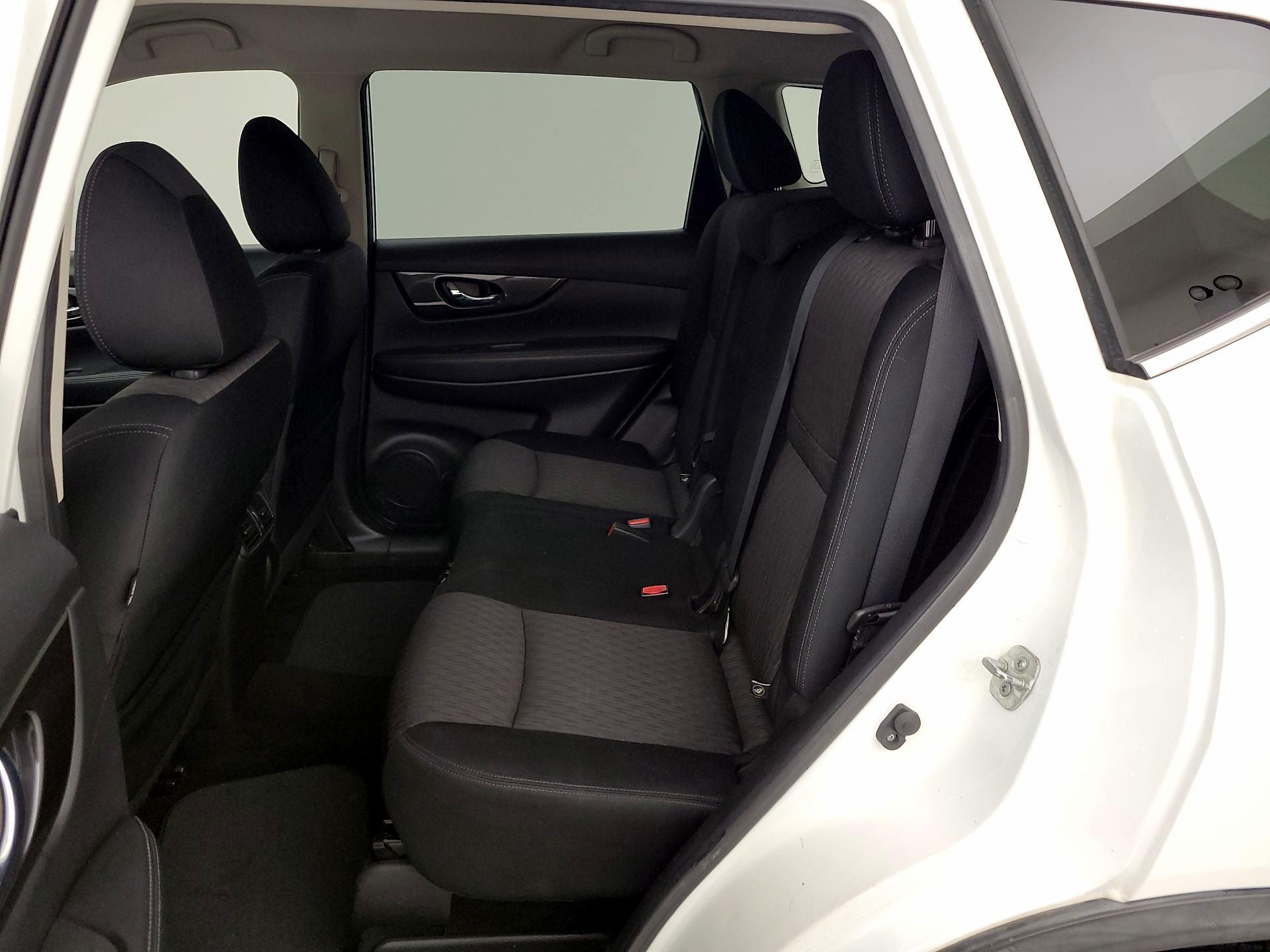 Thumbnail: 2018 Nissan Rogue - 19