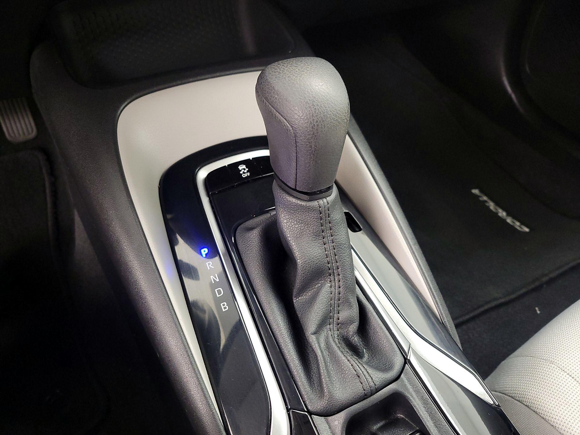 Thumbnail: 2021 Toyota Corolla - 17