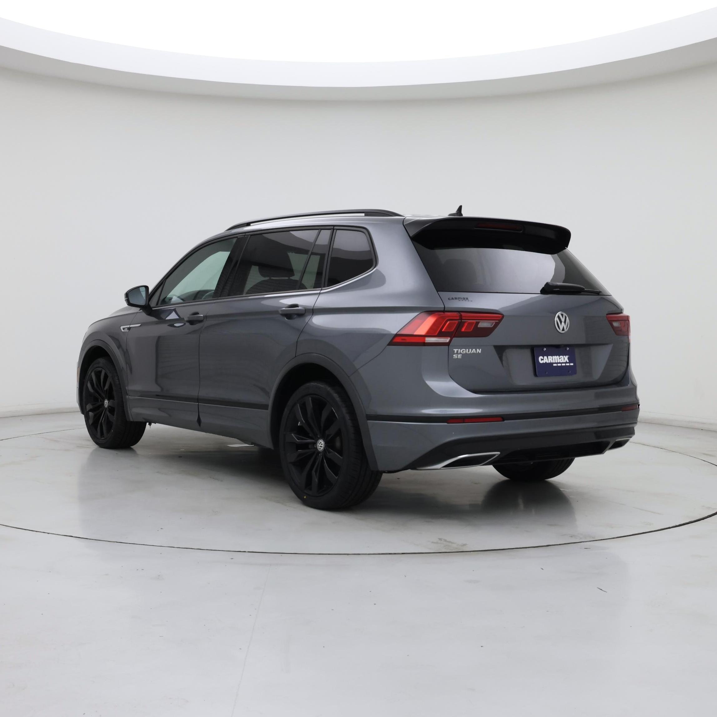 Thumbnail: 2021 Volkswagen Tiguan - 2