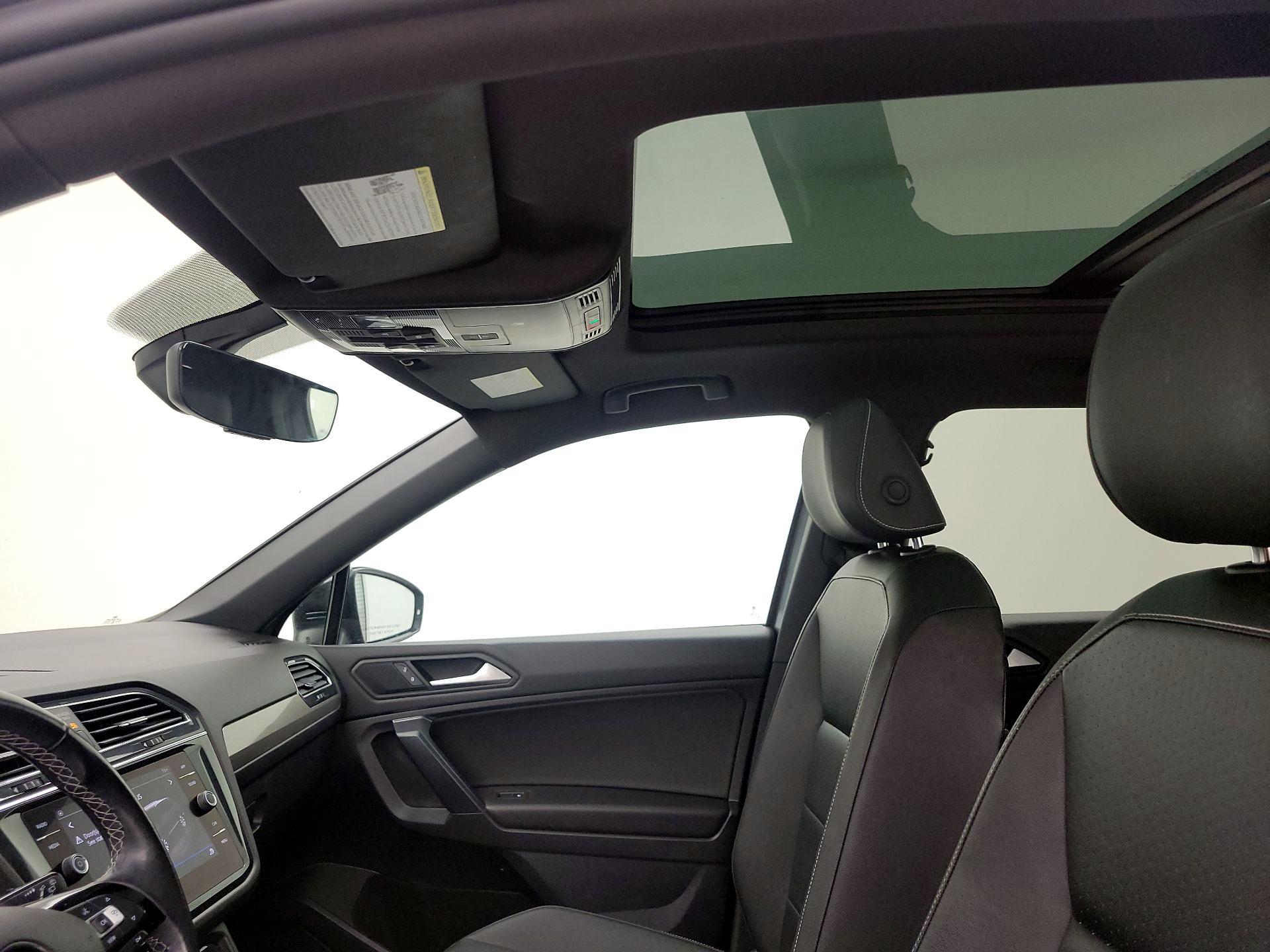 Thumbnail: 2021 Volkswagen Tiguan - 19