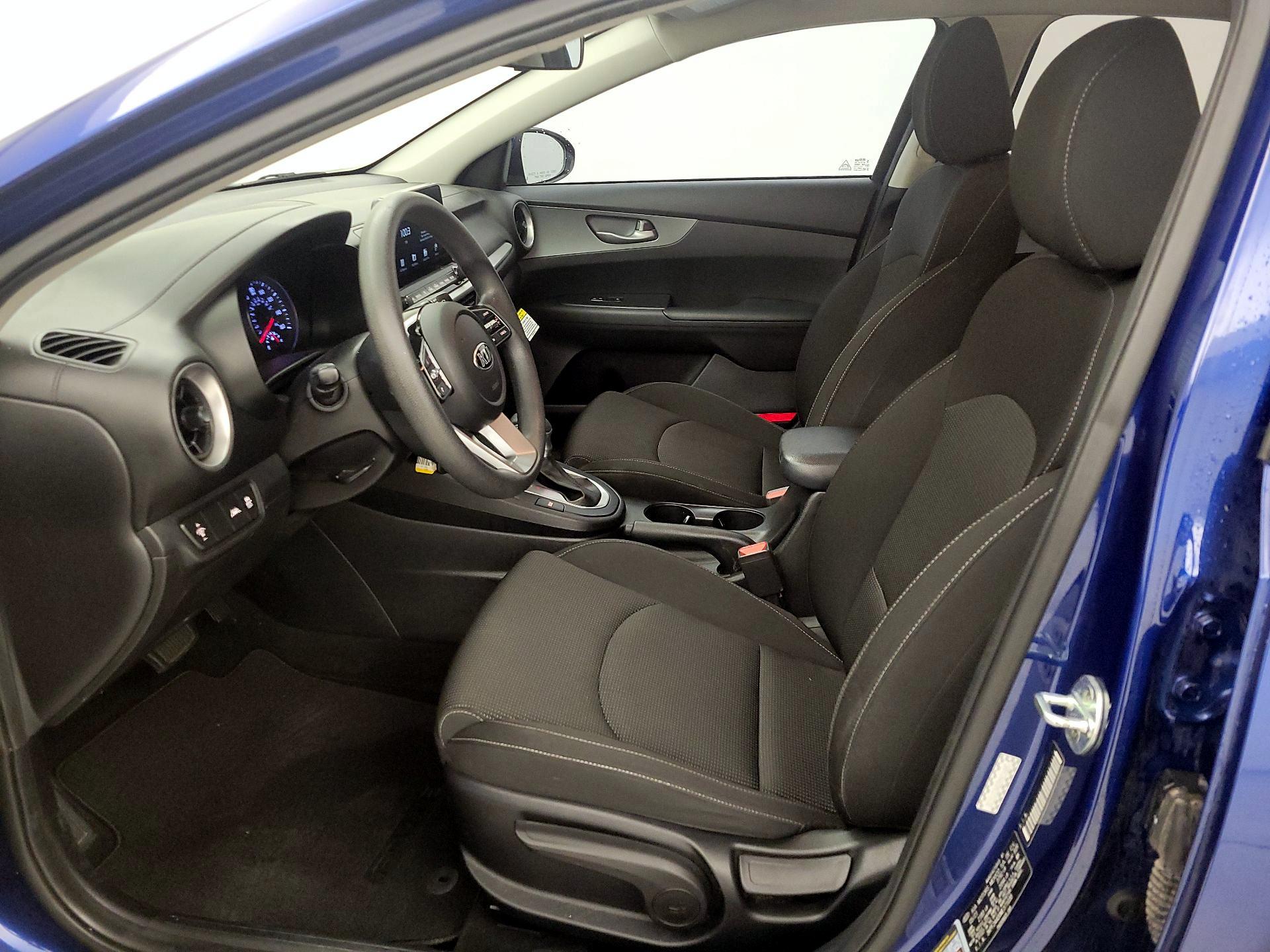 Thumbnail: 2021 Kia Forte - 11