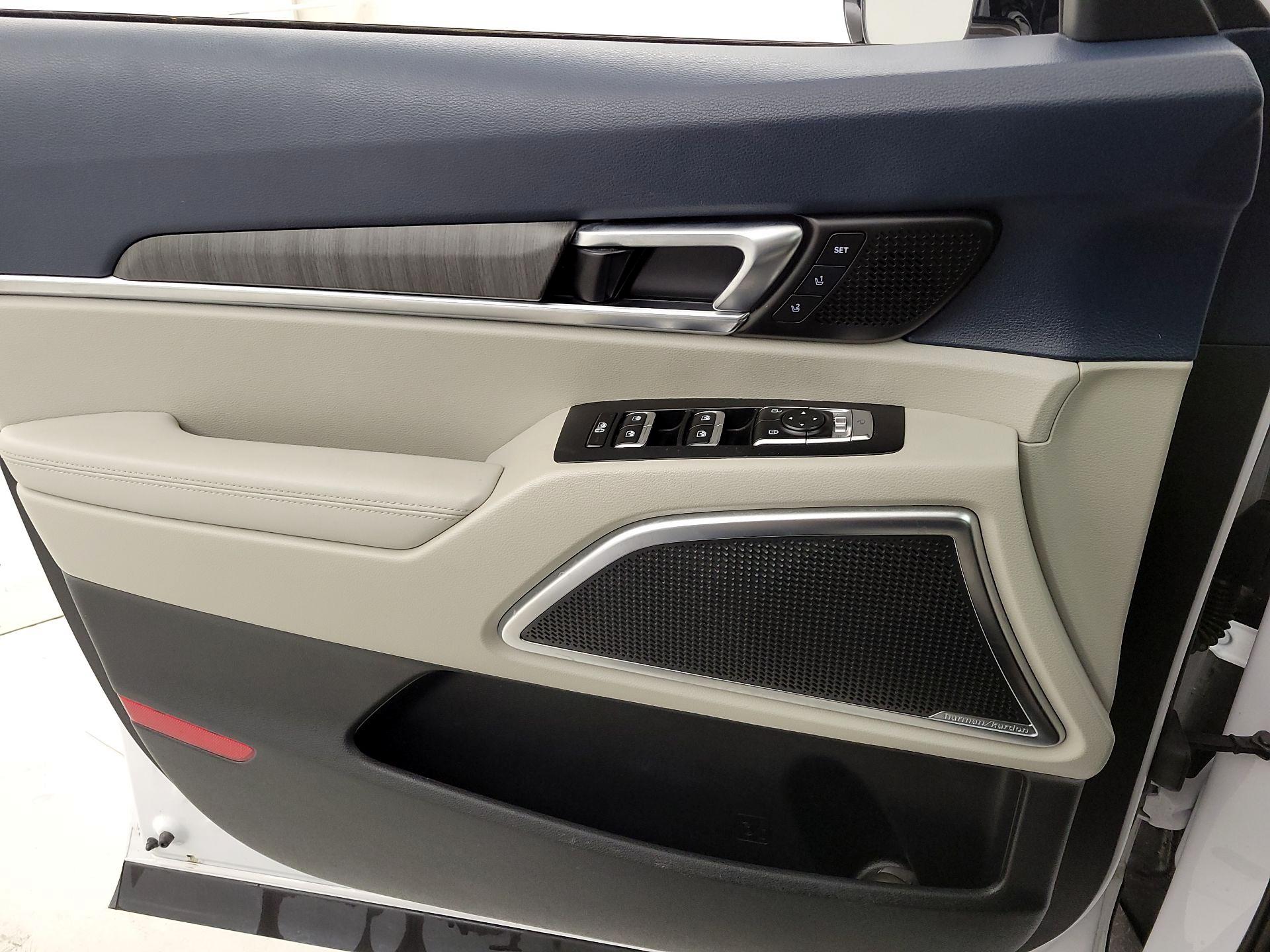 Thumbnail: 2023 Kia Telluride - 12