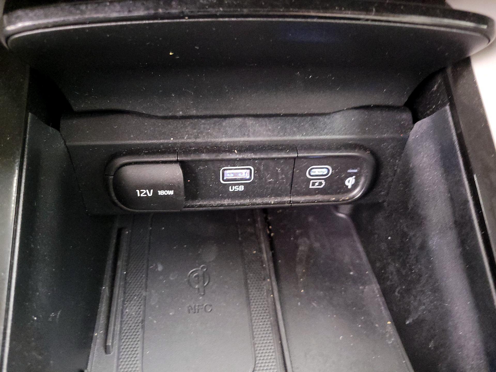 Thumbnail: 2023 Kia Telluride - 19