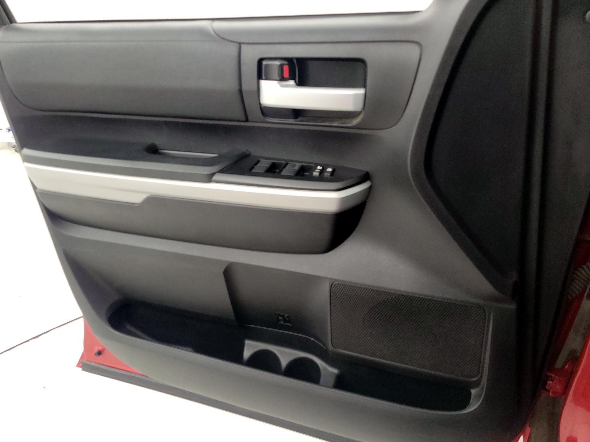 Thumbnail: 2021 Toyota Tundra - 12