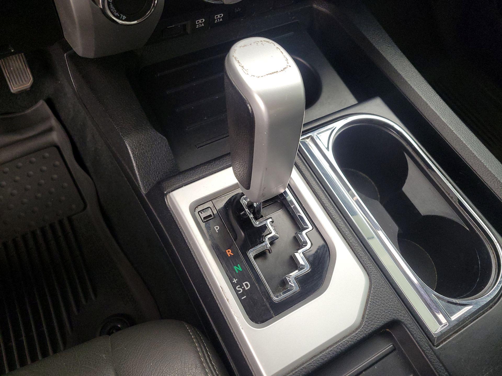 Thumbnail: 2021 Toyota Tundra - 17