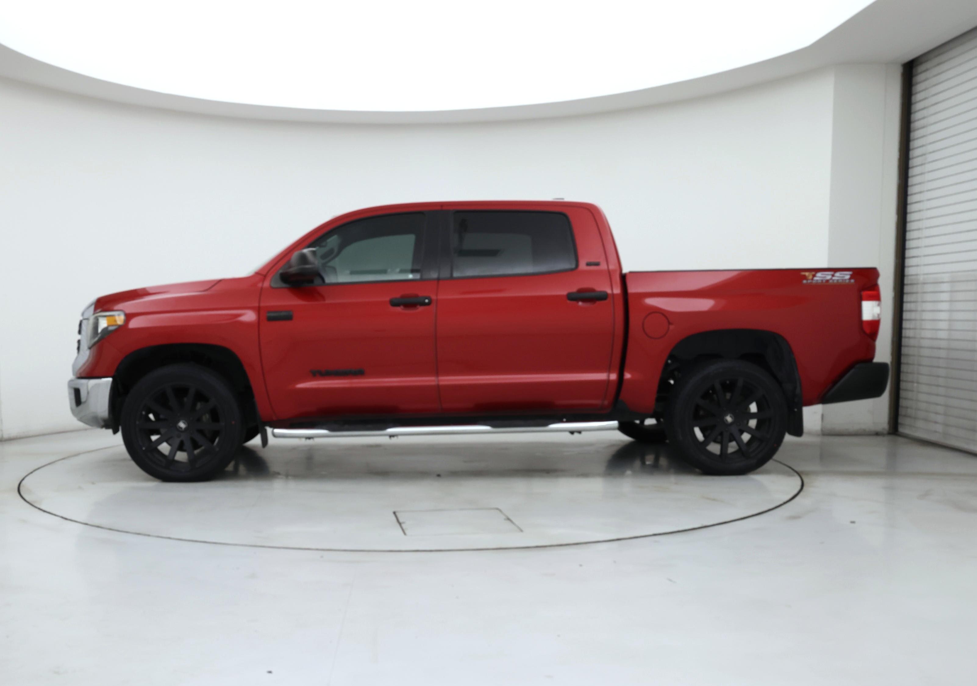 Thumbnail: 2021 Toyota Tundra - 3