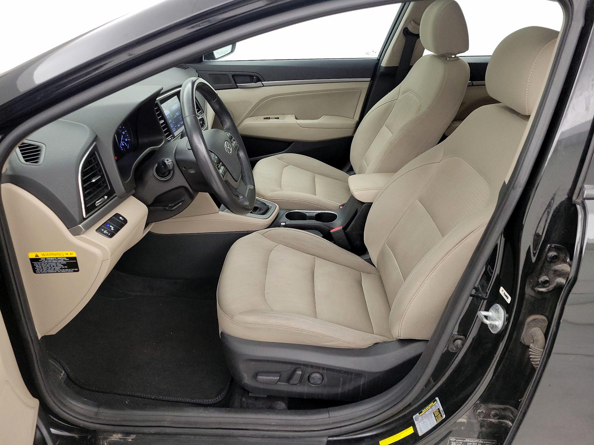 Thumbnail: 2017 Hyundai Elantra - 11