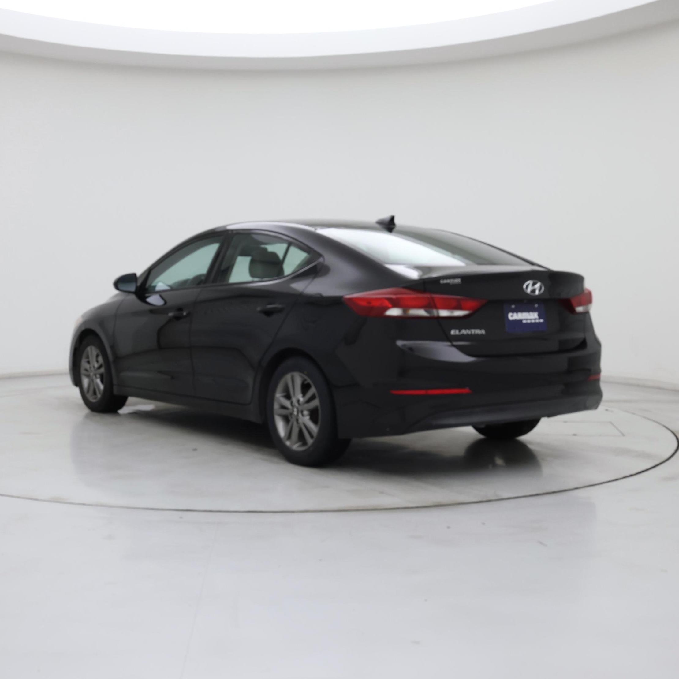 Thumbnail: 2017 Hyundai Elantra - 2