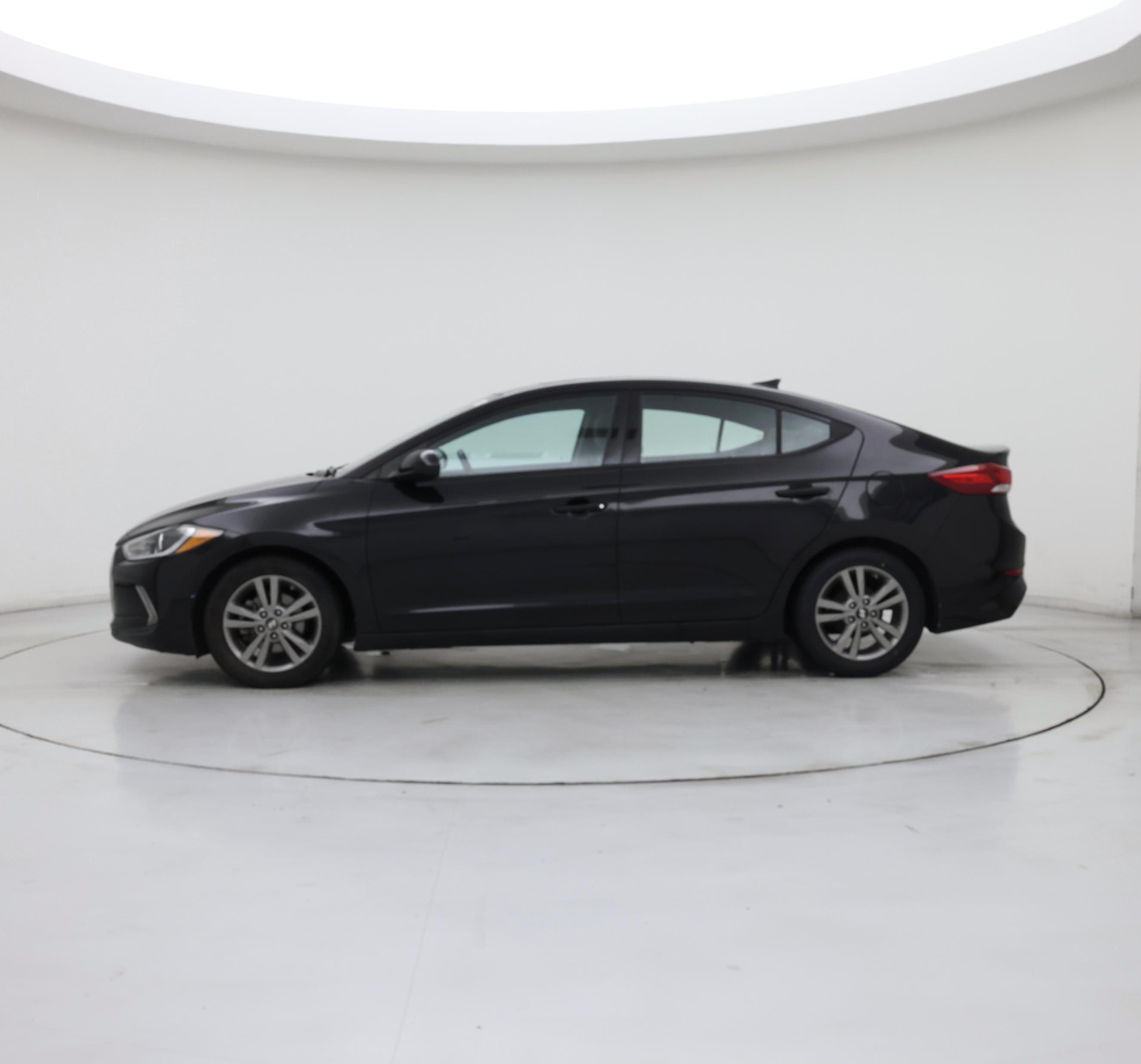 Thumbnail: 2017 Hyundai Elantra - 3
