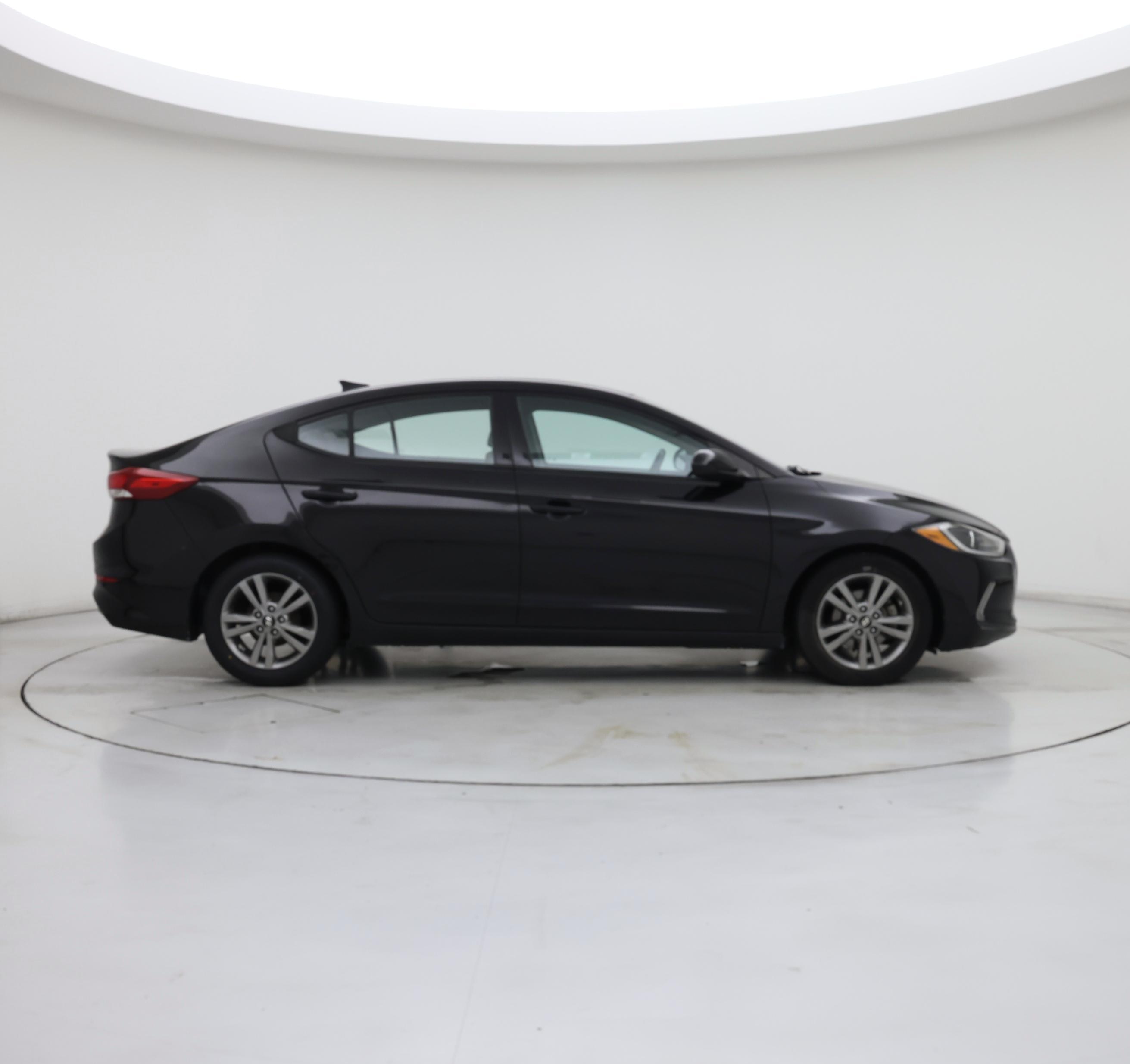 Thumbnail: 2017 Hyundai Elantra - 7