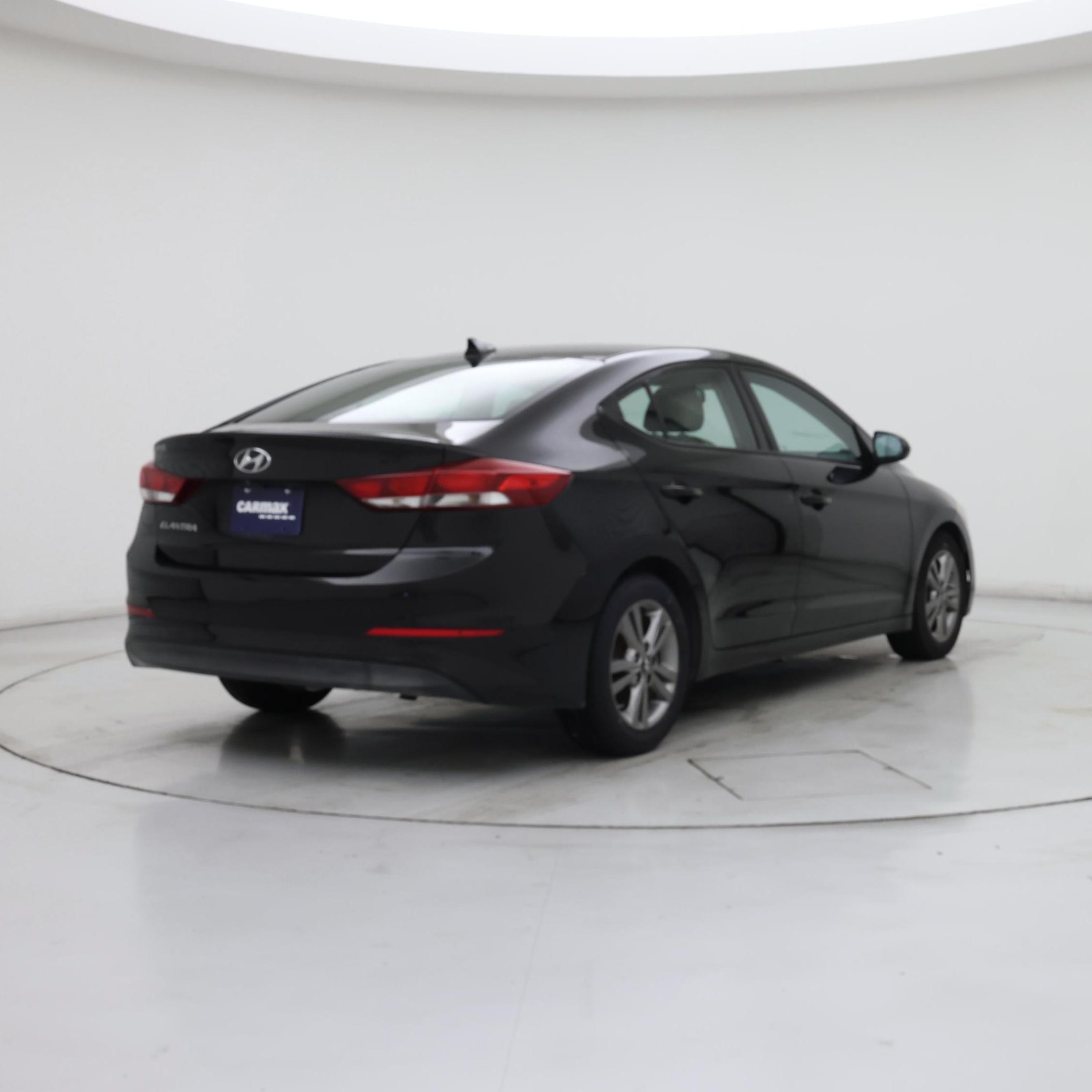 Thumbnail: 2017 Hyundai Elantra - 8