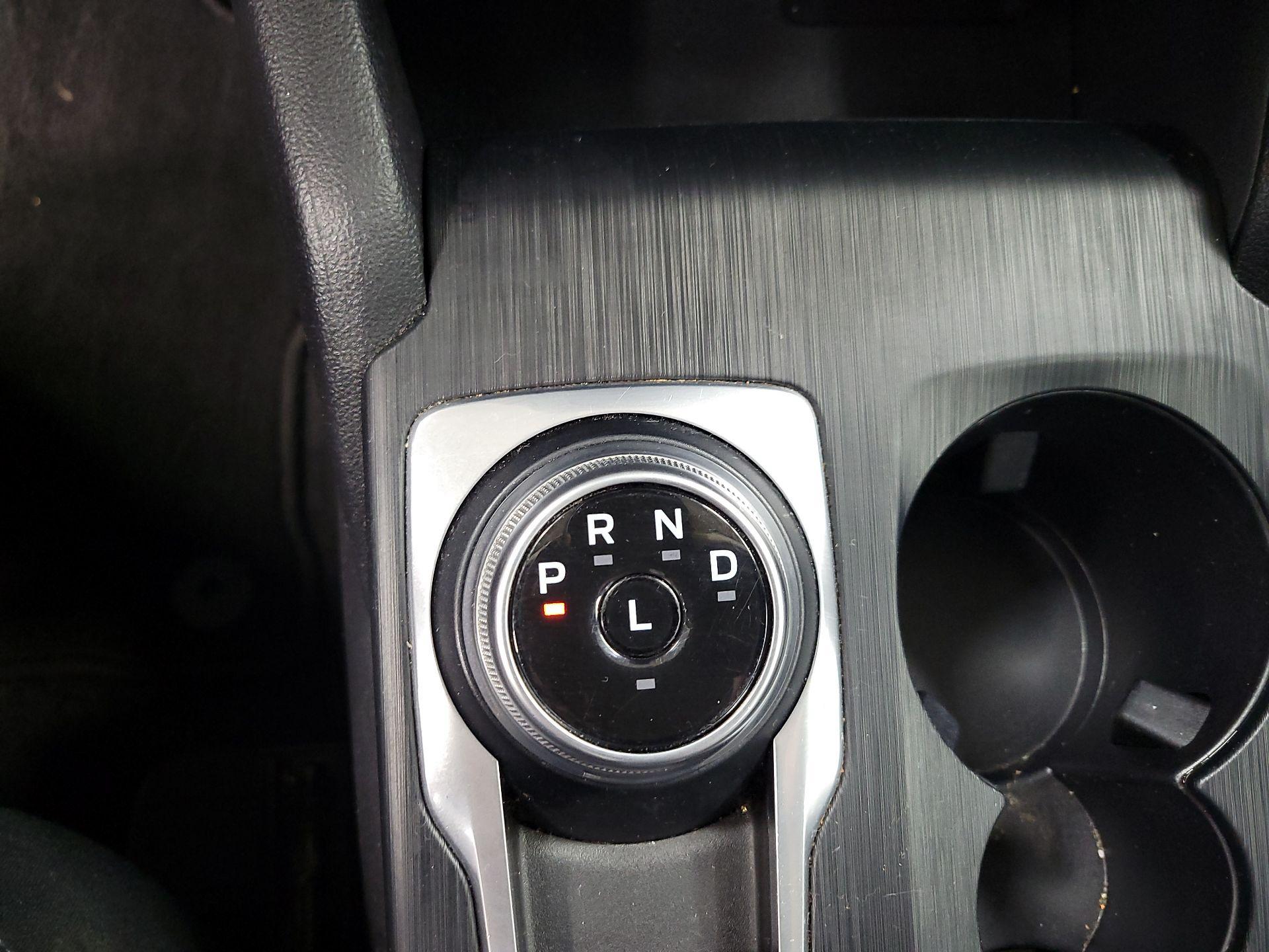 Thumbnail: 2022 Ford Escape - 17