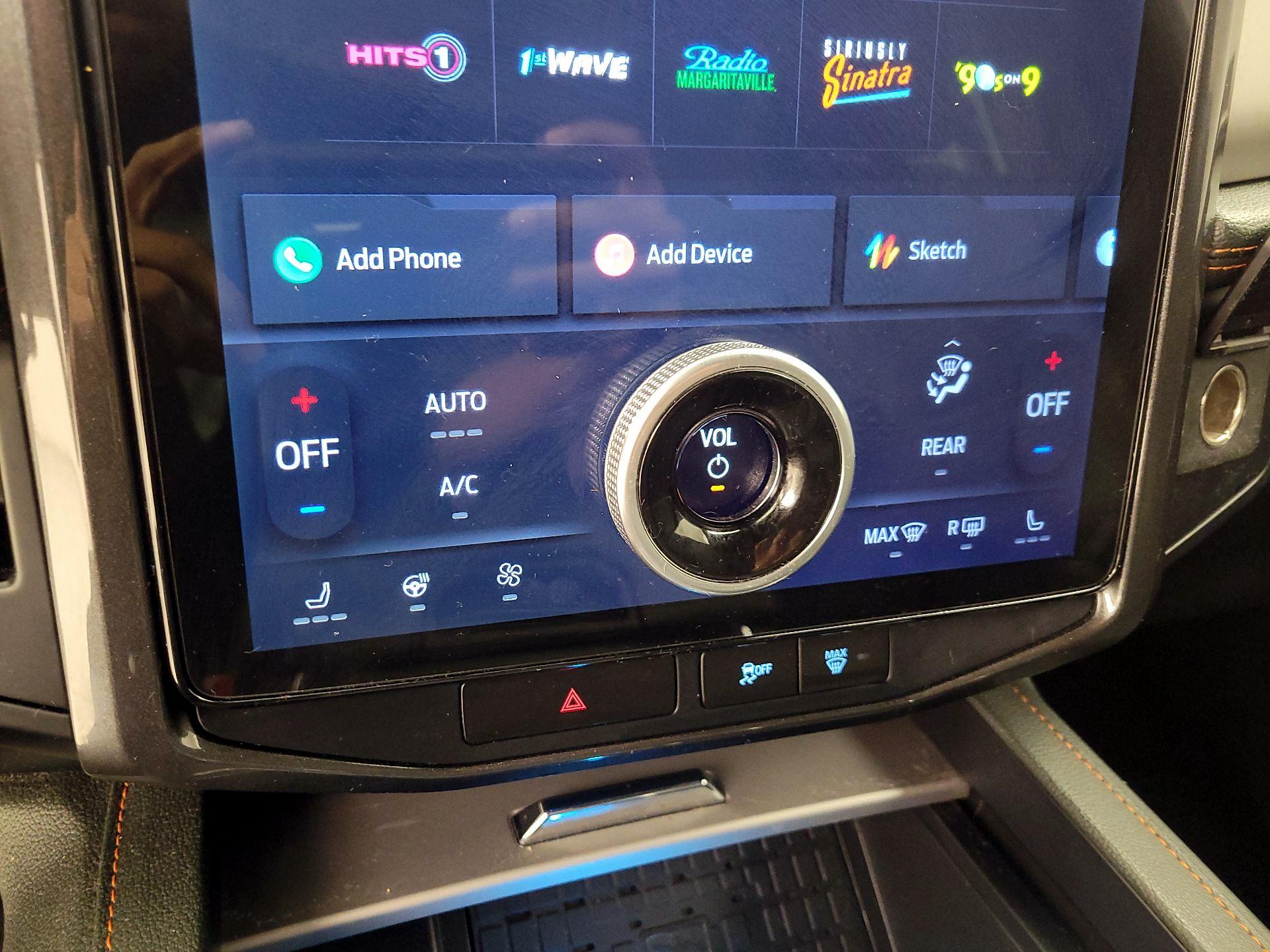 Thumbnail: 2022 Ford Expedition - 17