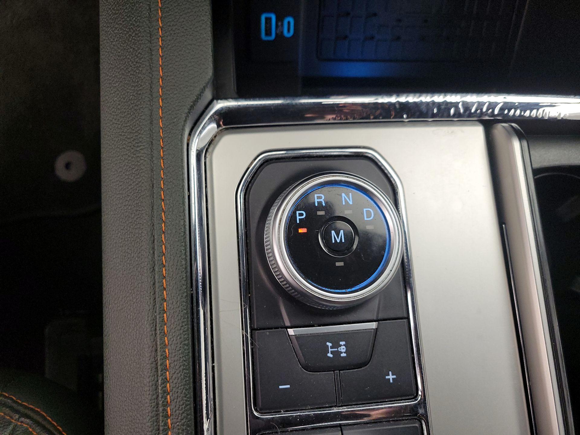 Thumbnail: 2022 Ford Expedition - 18