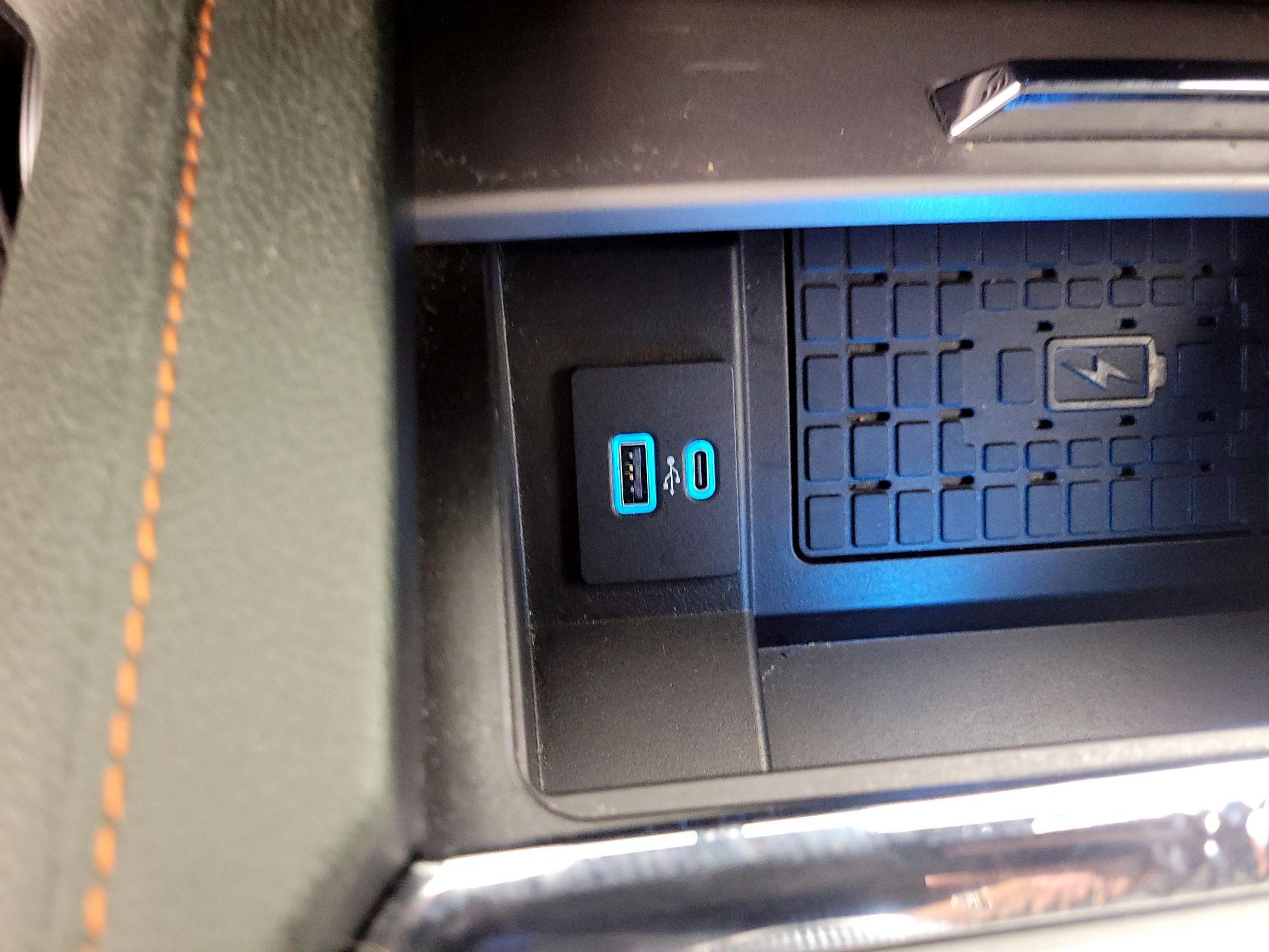 Thumbnail: 2022 Ford Expedition - 19