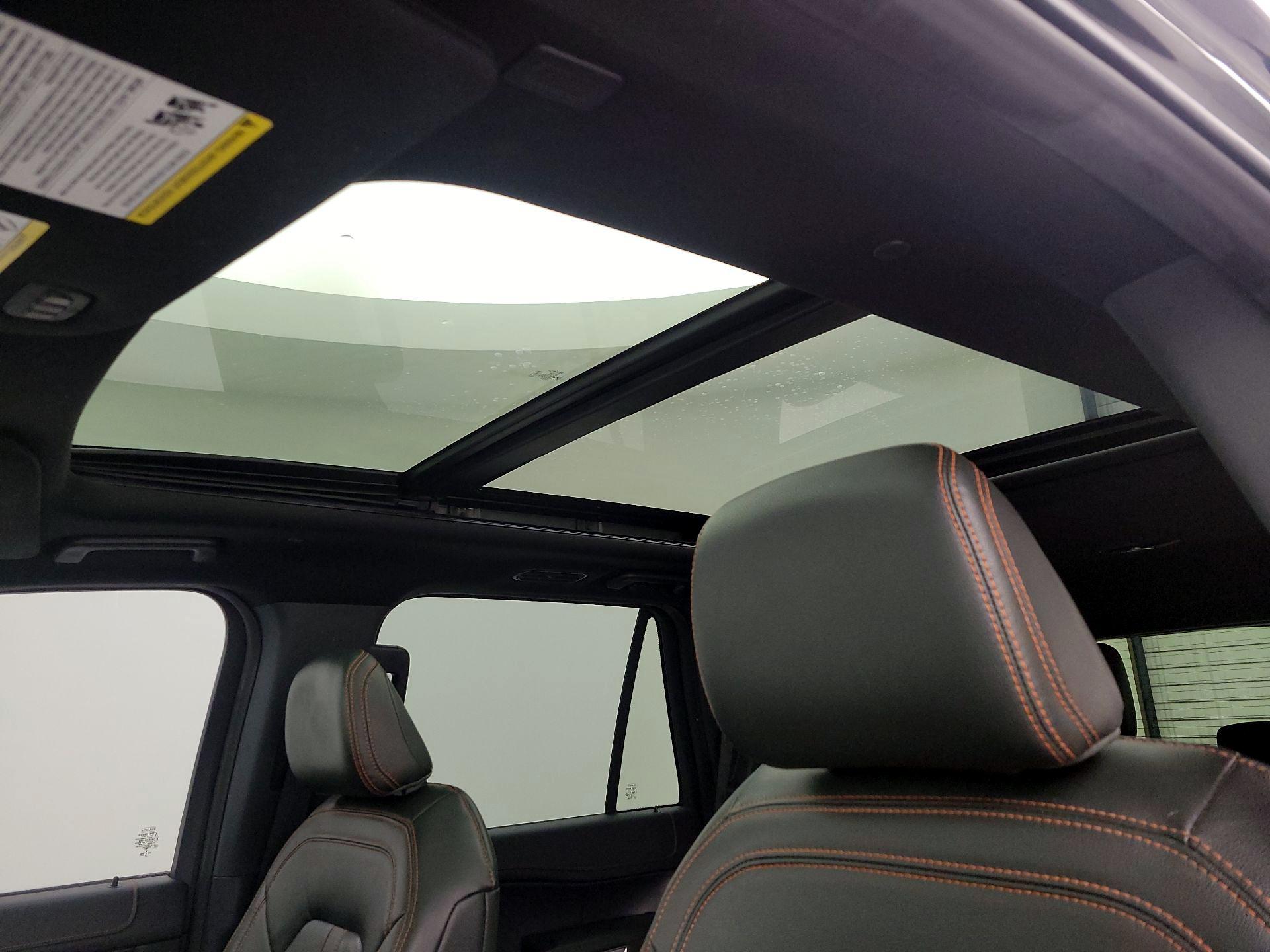 Thumbnail: 2022 Ford Expedition - 20