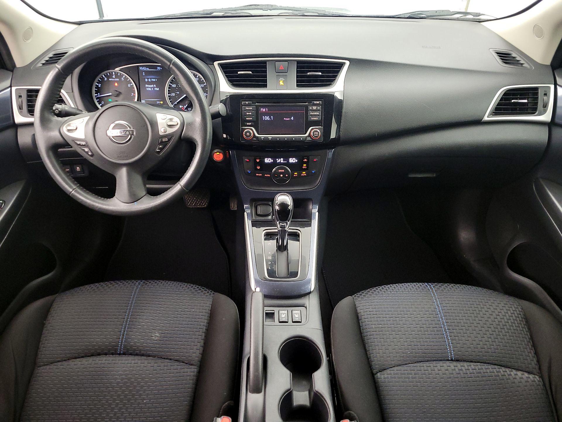 Thumbnail: 2018 Nissan Sentra - 9