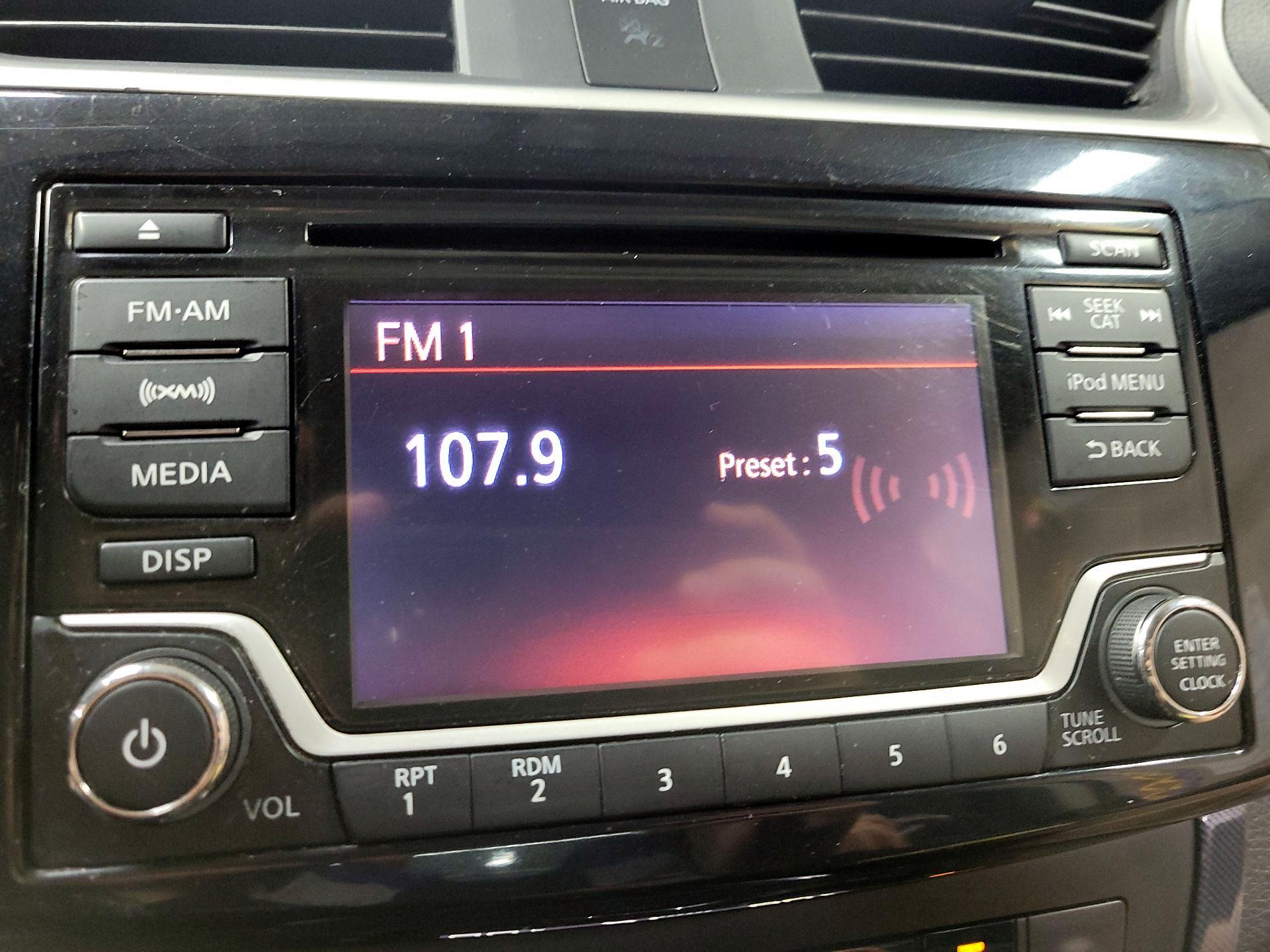 Thumbnail: 2018 Nissan Sentra - 15