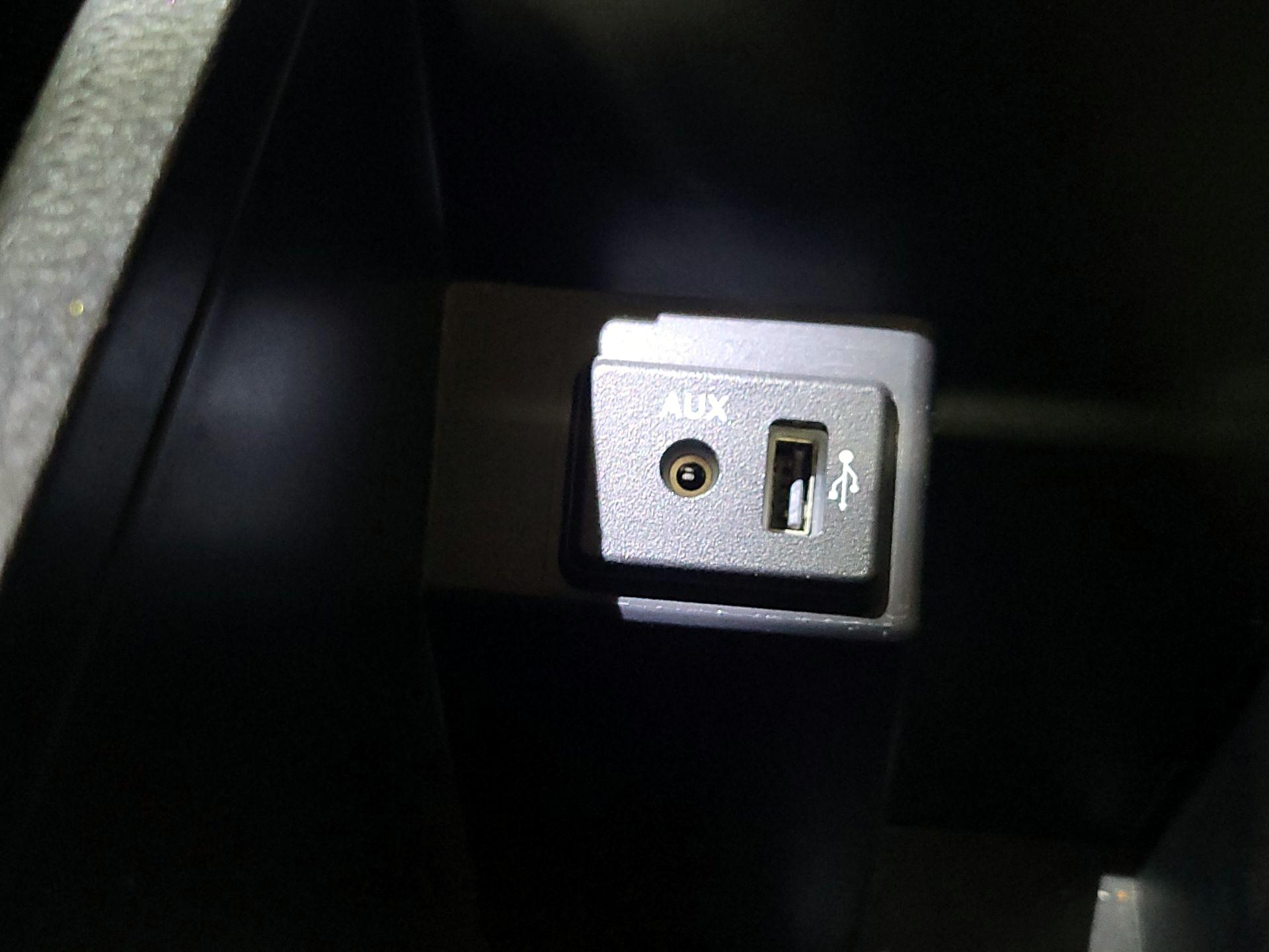 Thumbnail: 2018 Nissan Sentra - 18