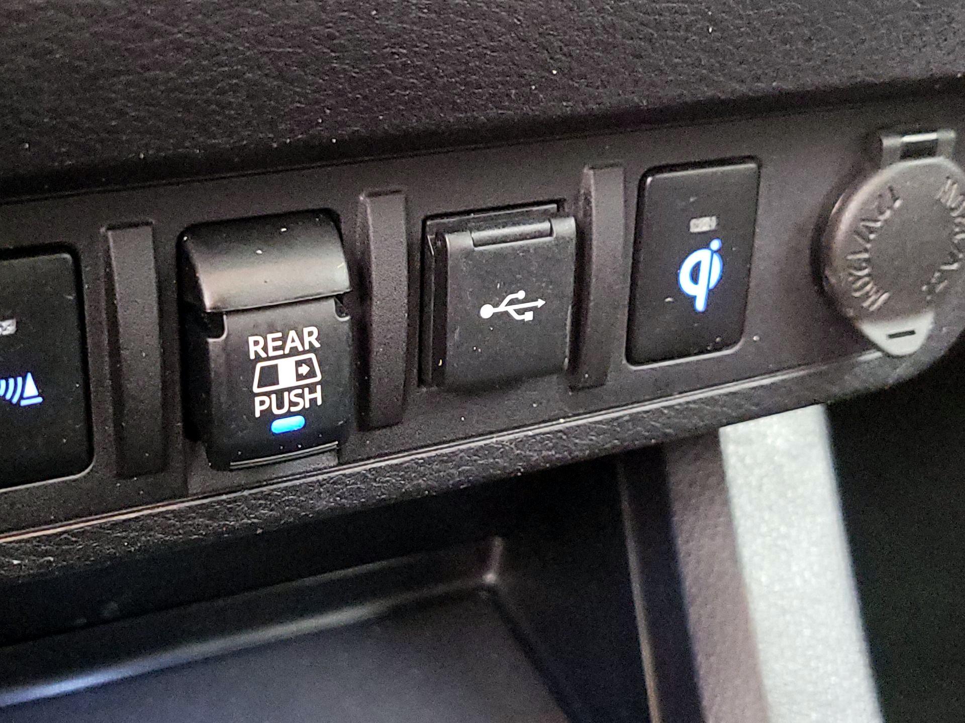 Thumbnail: 2021 Toyota Tacoma - 19