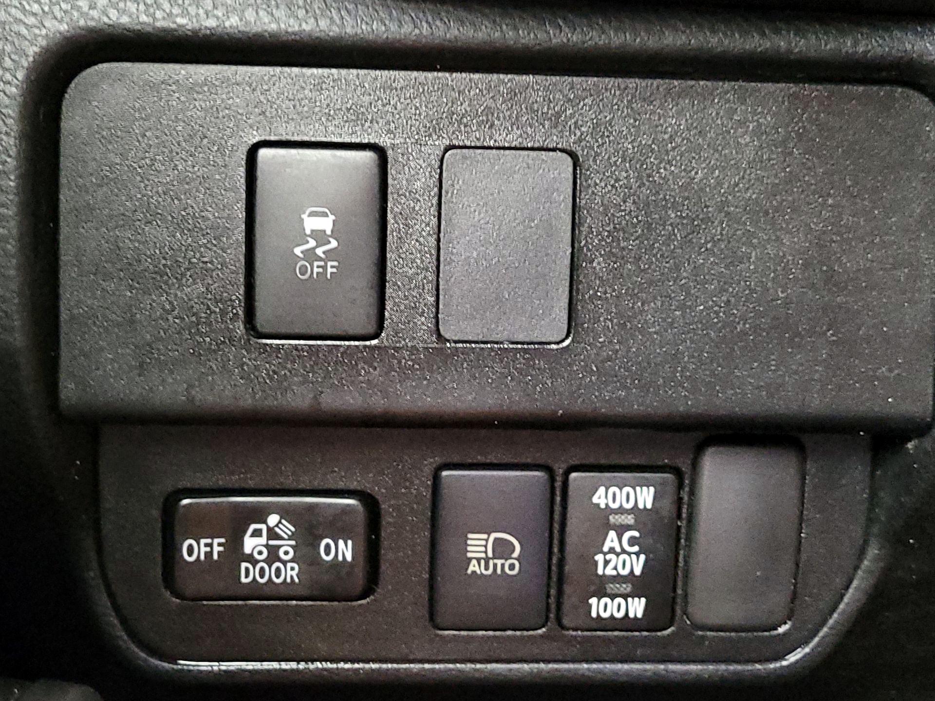 Thumbnail: 2021 Toyota Tacoma - 13